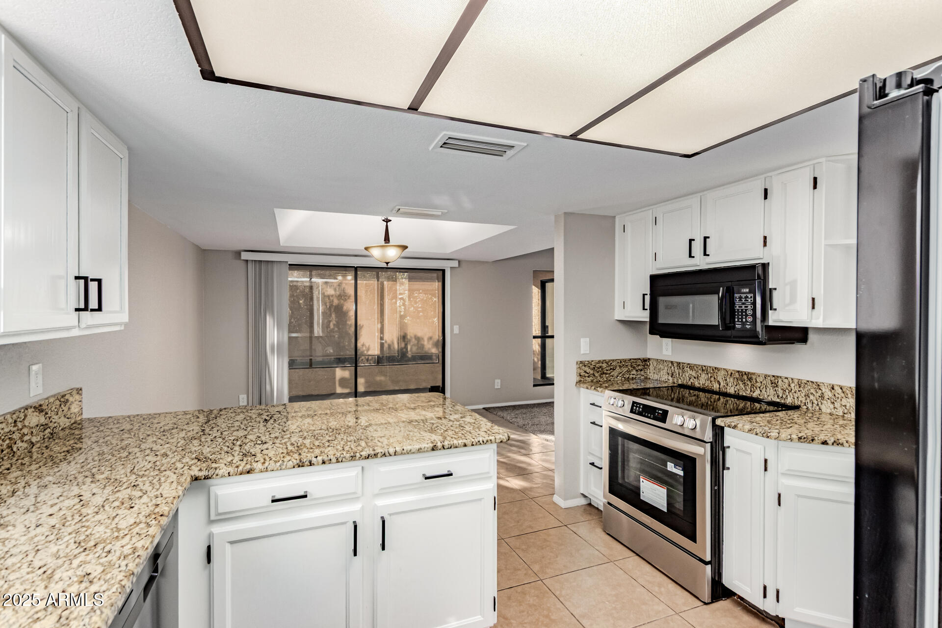 1318 LEISURE WORLD --