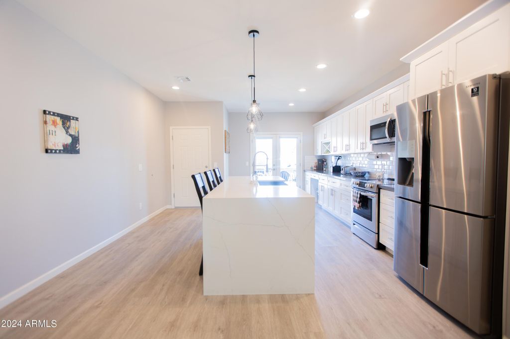 Photo of 533 W Harwell Road, Phoenix, AZ 85041 (MLS # 7031202)