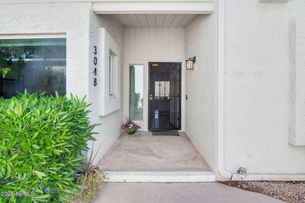 Photo of 3048 E Cannon Drive, Phoenix, AZ 85028 (MLS # 7000753)