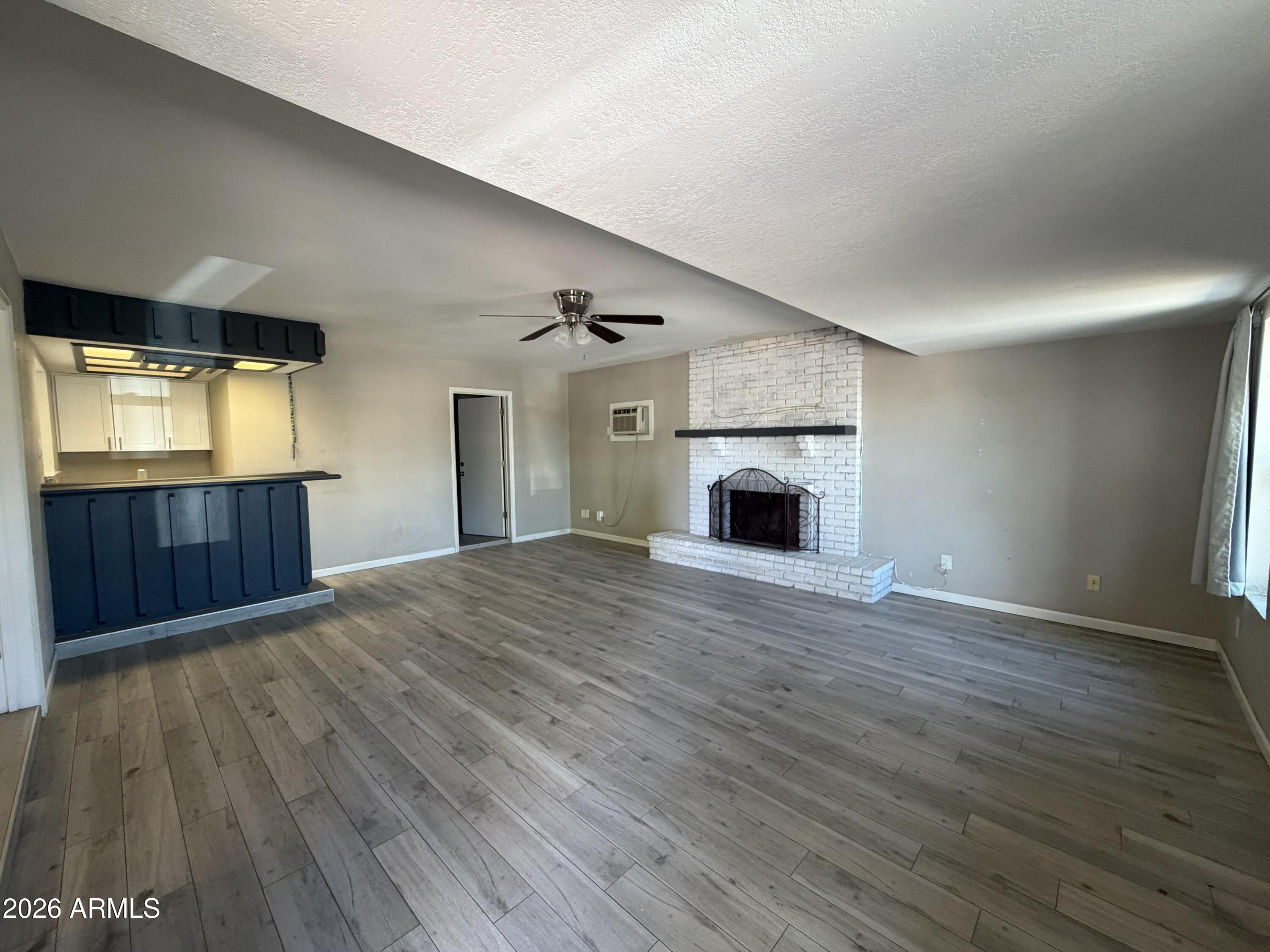 634 N SANTA ANNA --