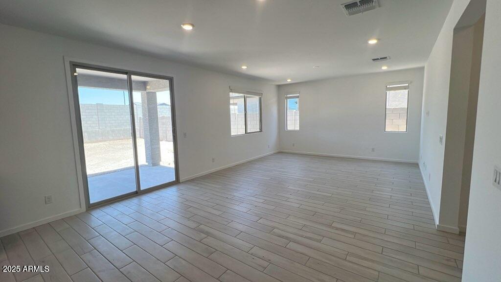 25360 W BOWKER Street