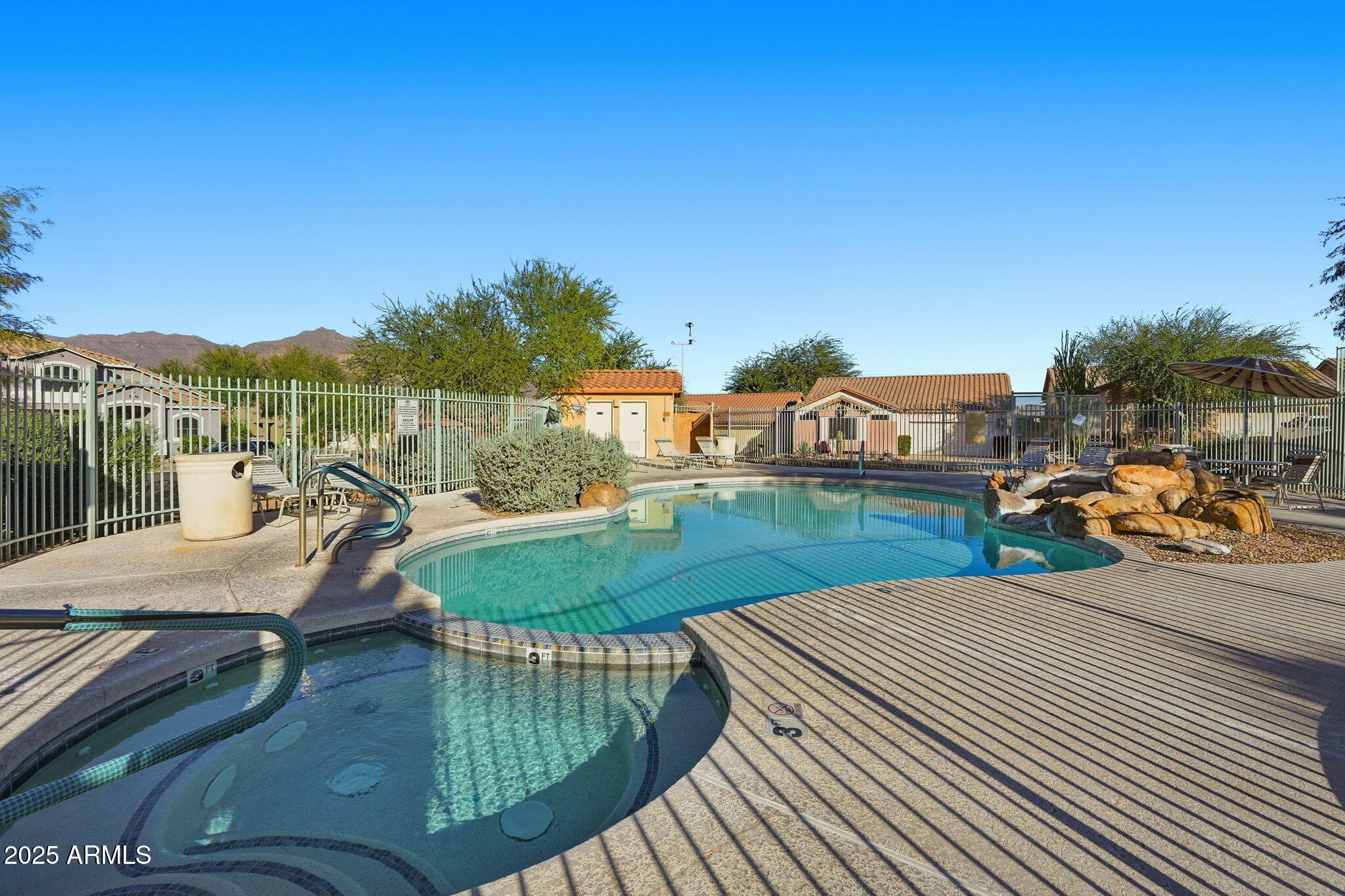 VISTA POINT - Residential