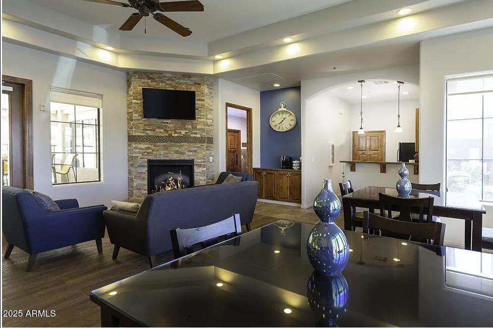 17447 N Avenue Of The Arts 1