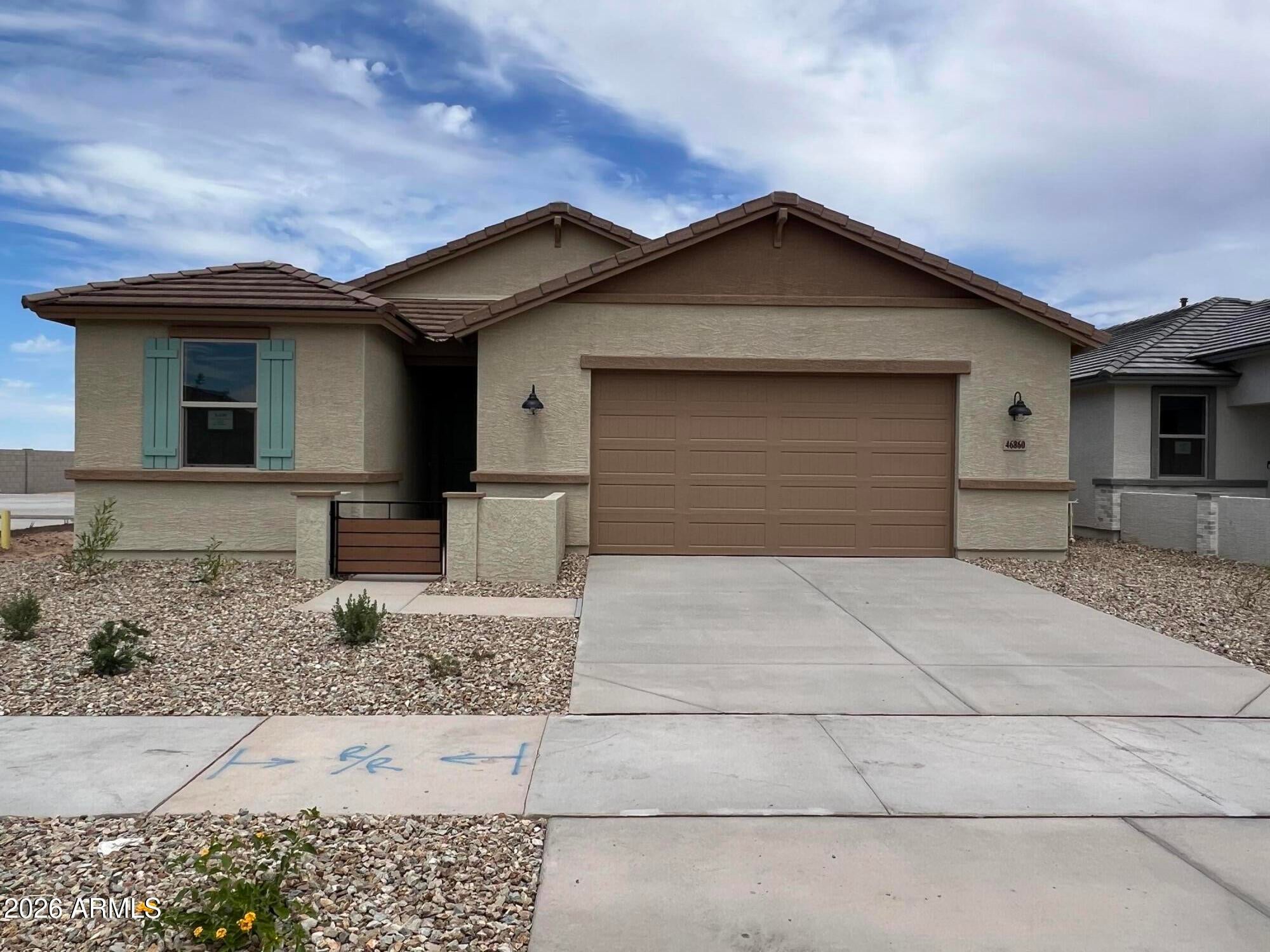 46860 W Crescent Moon Drive