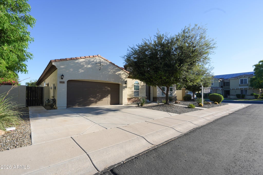Photo of 4224 E Mead Way, Chandler, AZ 85249 (MLS # 7094625)