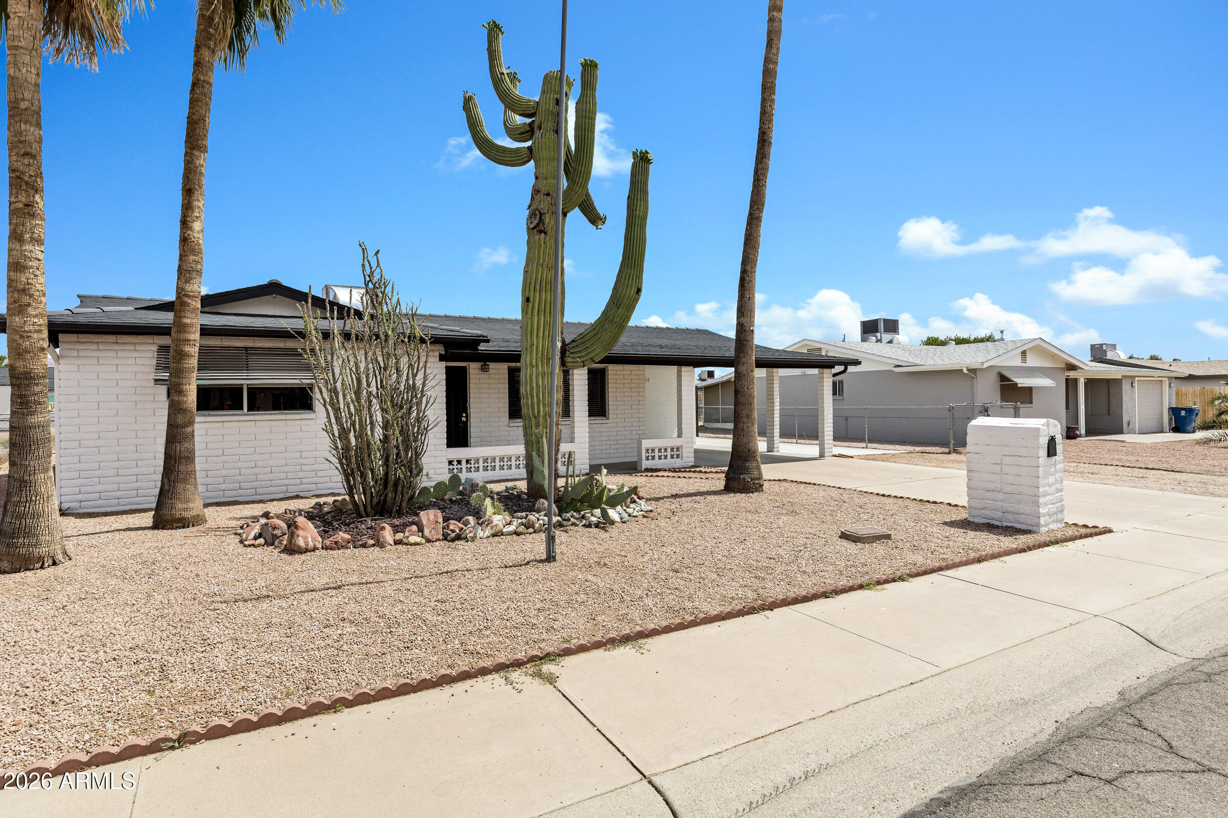 1409 S OCOTILLO Drive