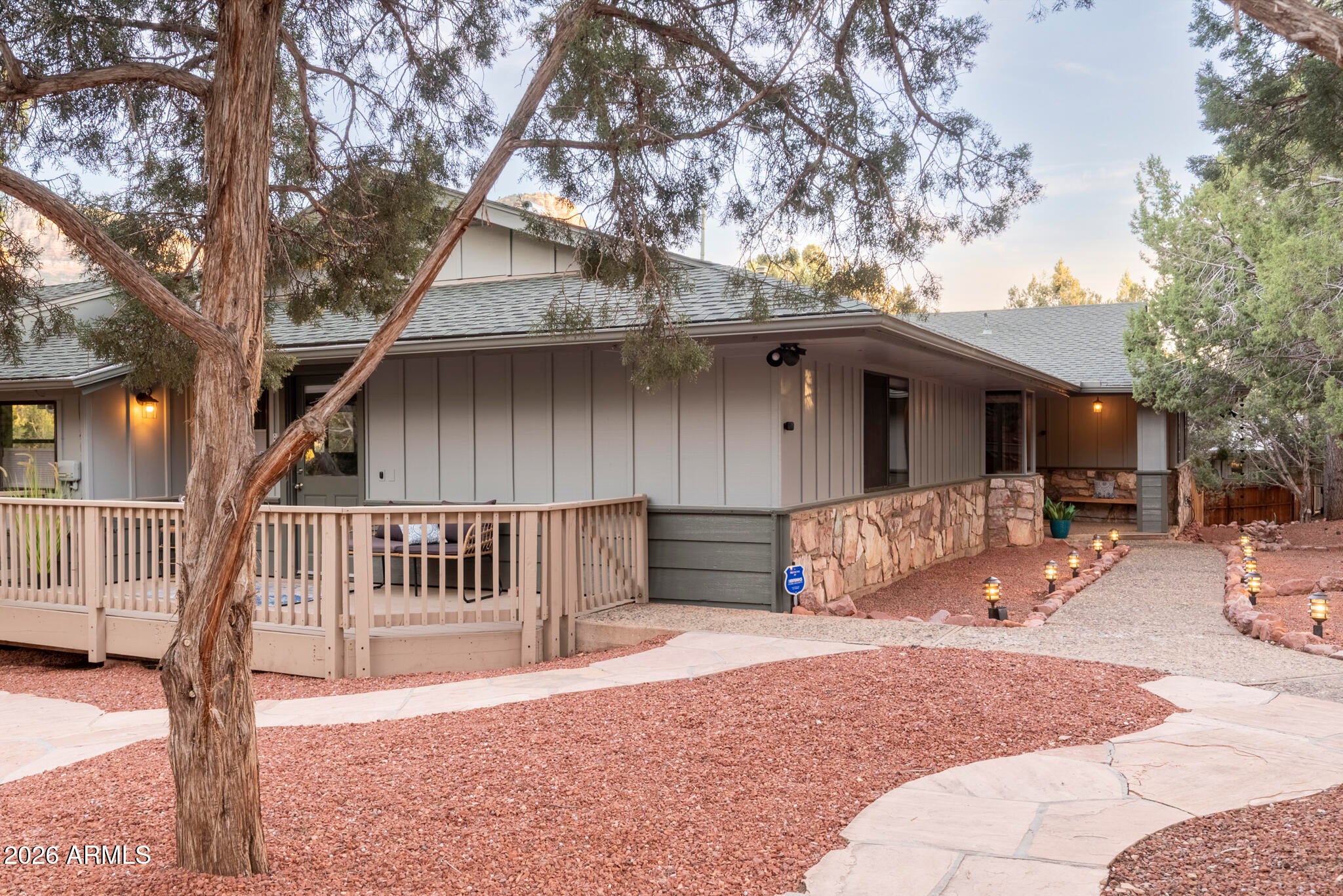141 S BOWSTRING Drive
