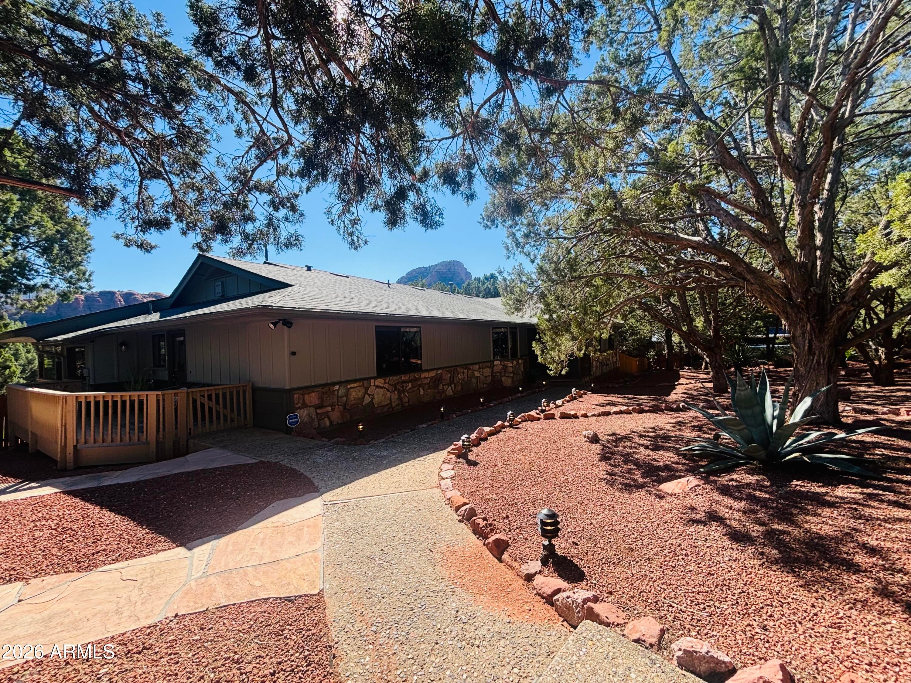 141 S BOWSTRING Drive