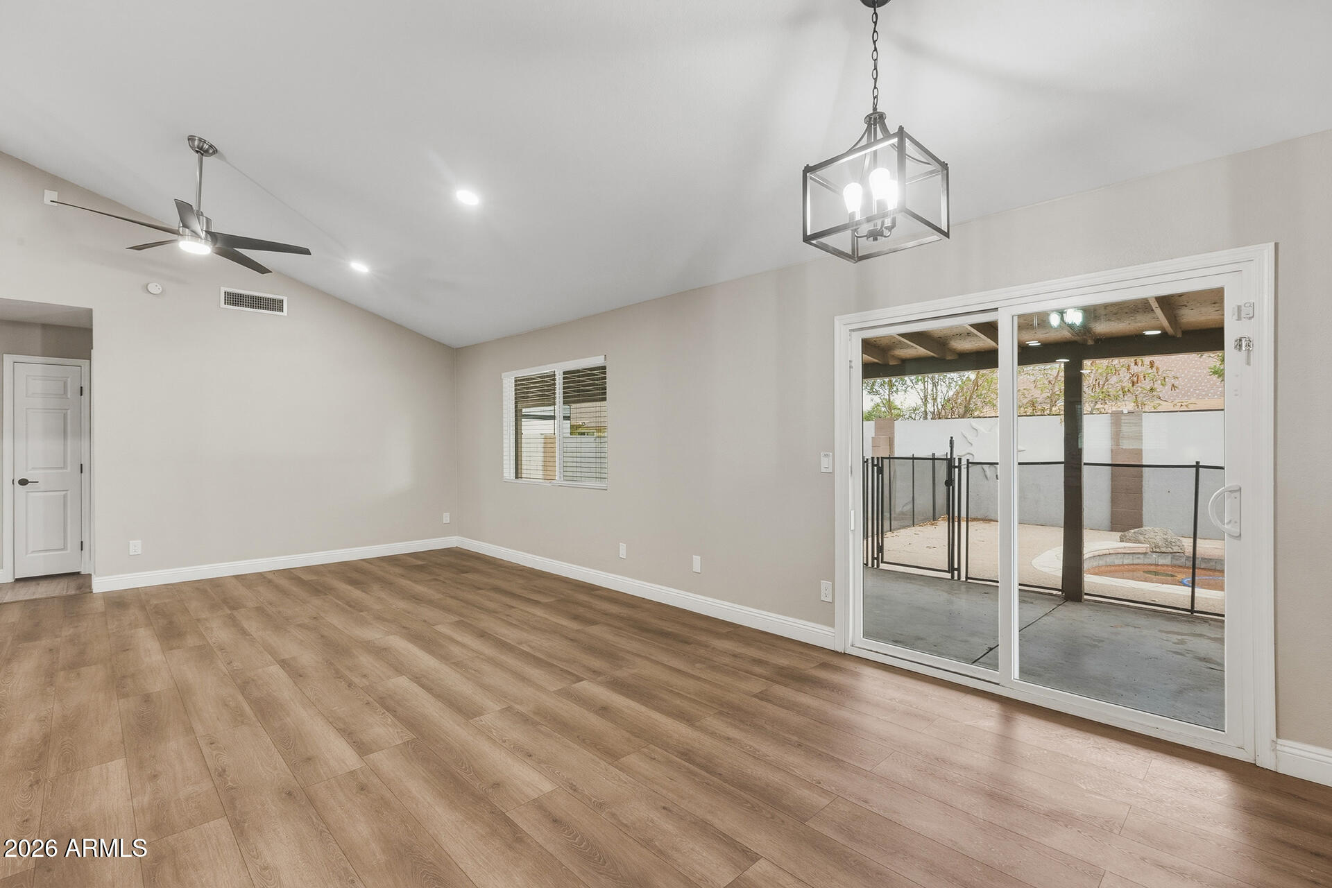 9033 W VOGEL Avenue
