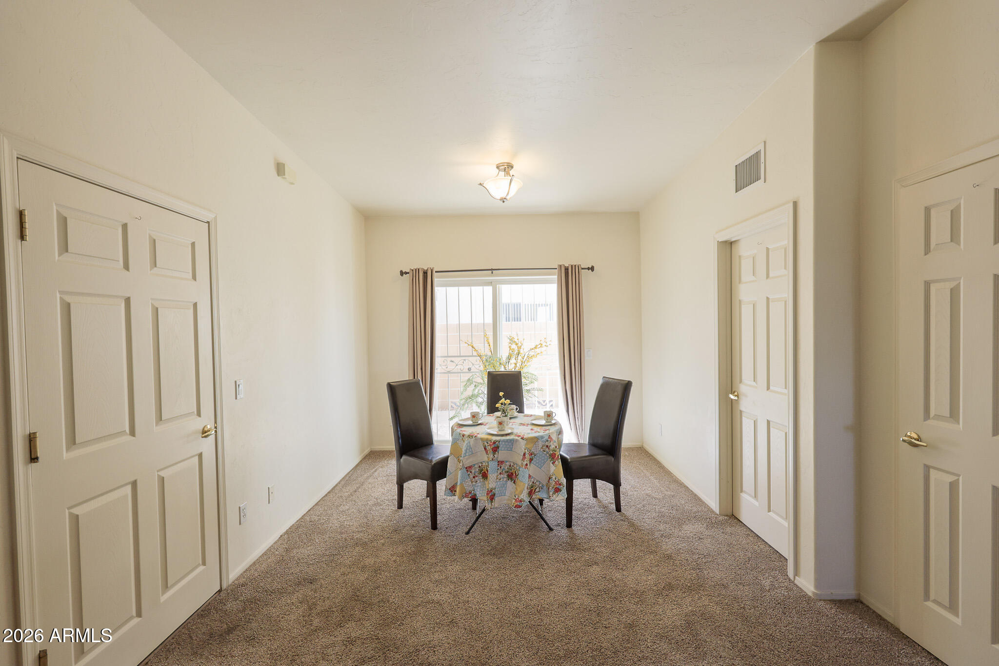 232 S Clubhouse Lane