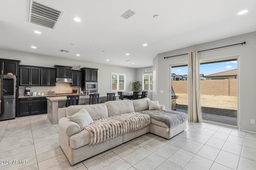 Photo of 4916 N 185th Drive, Goodyear, AZ 85395 (MLS # 7068999)