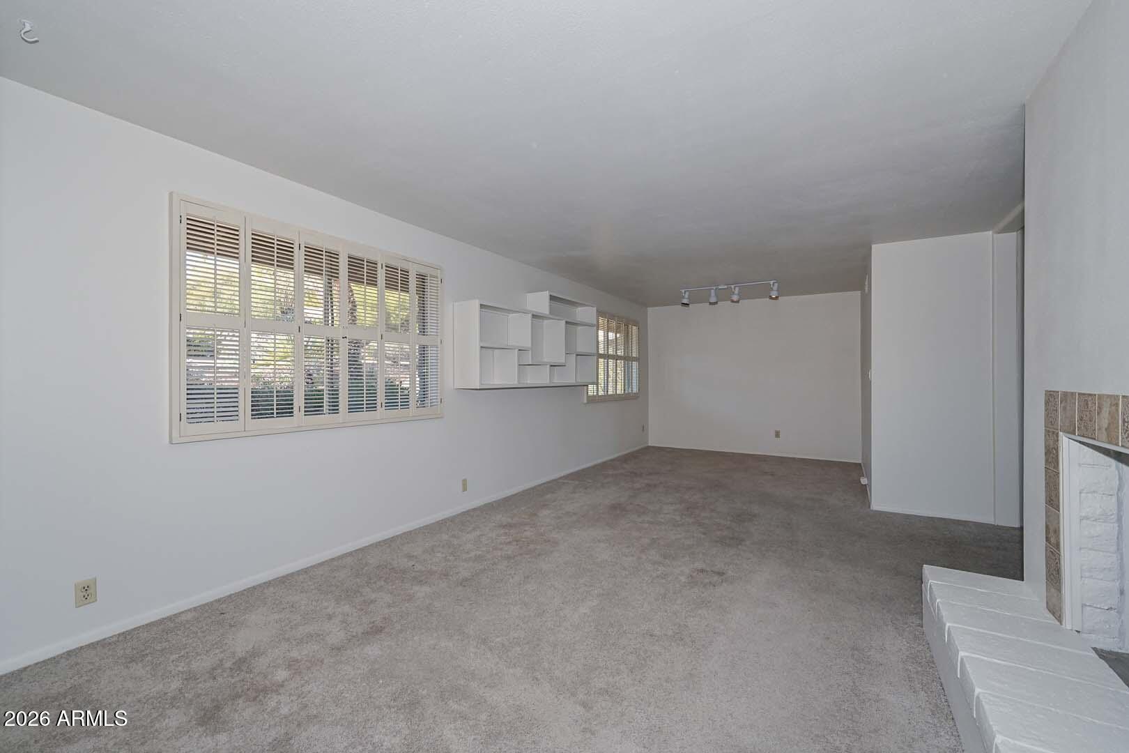 13013 N Surrey Circle