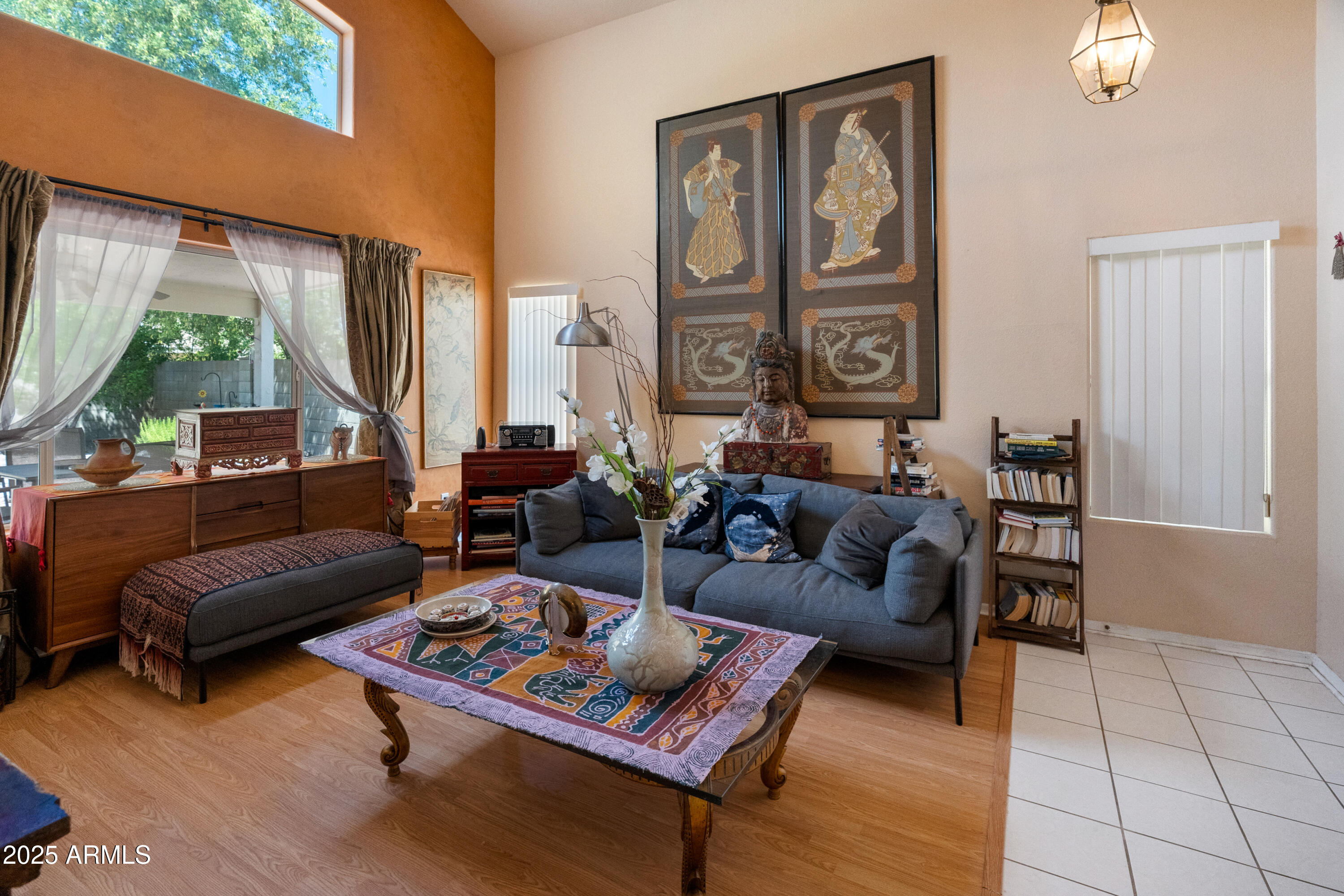 3224 E SIERRA Street