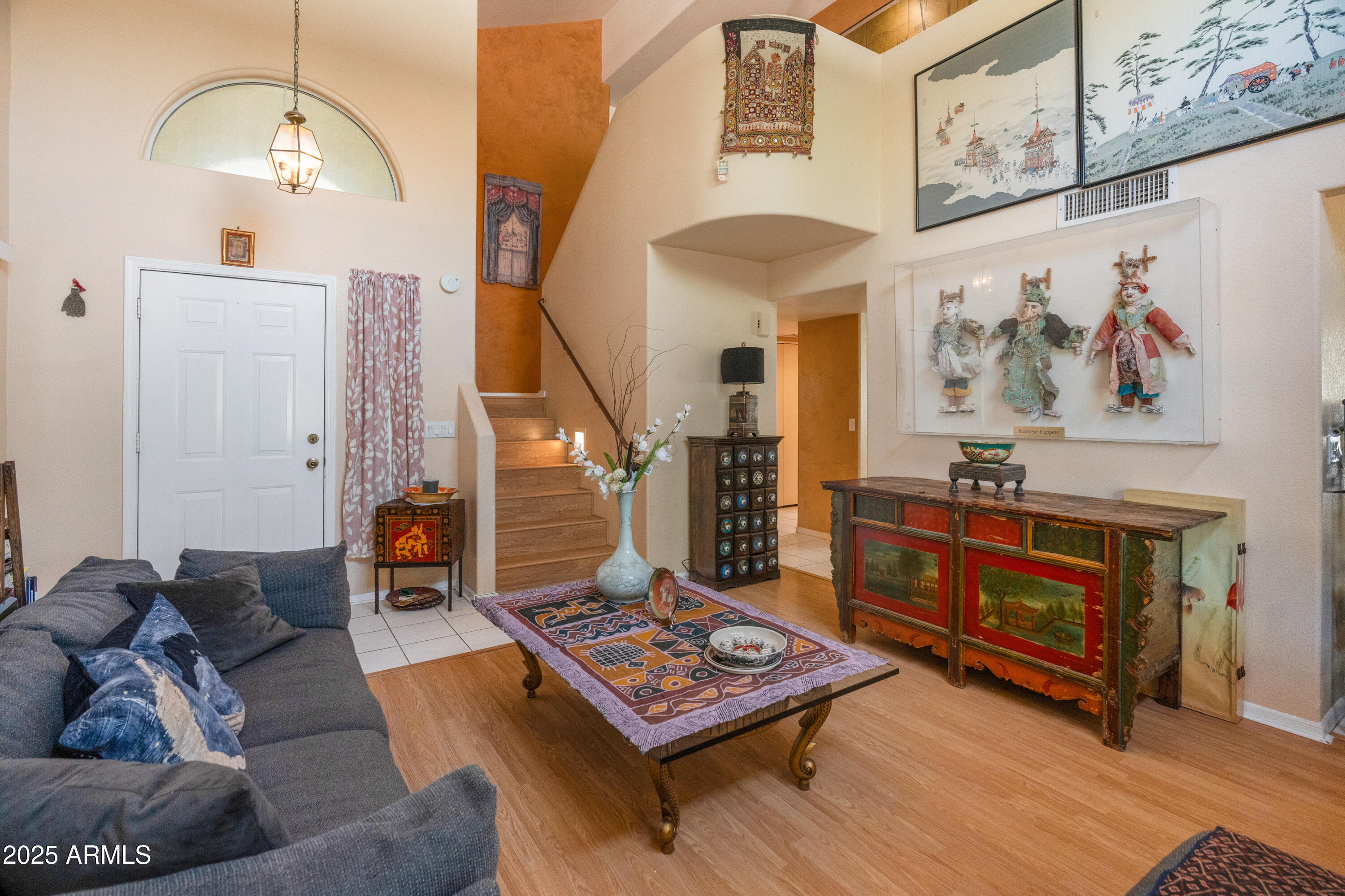 3224 E SIERRA Street