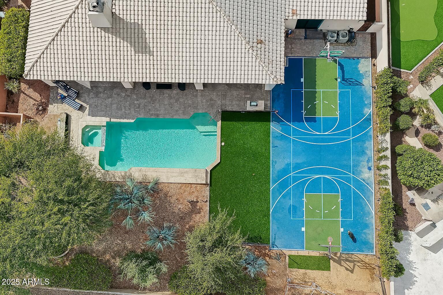 351 N CLOVERFIELD Circle