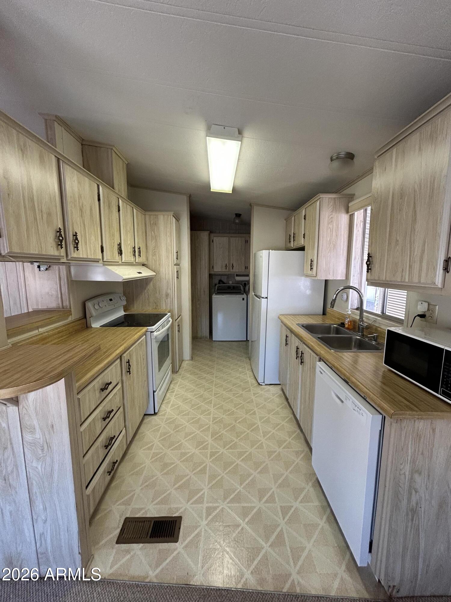 Rose Garden Resort 55+ - Residential