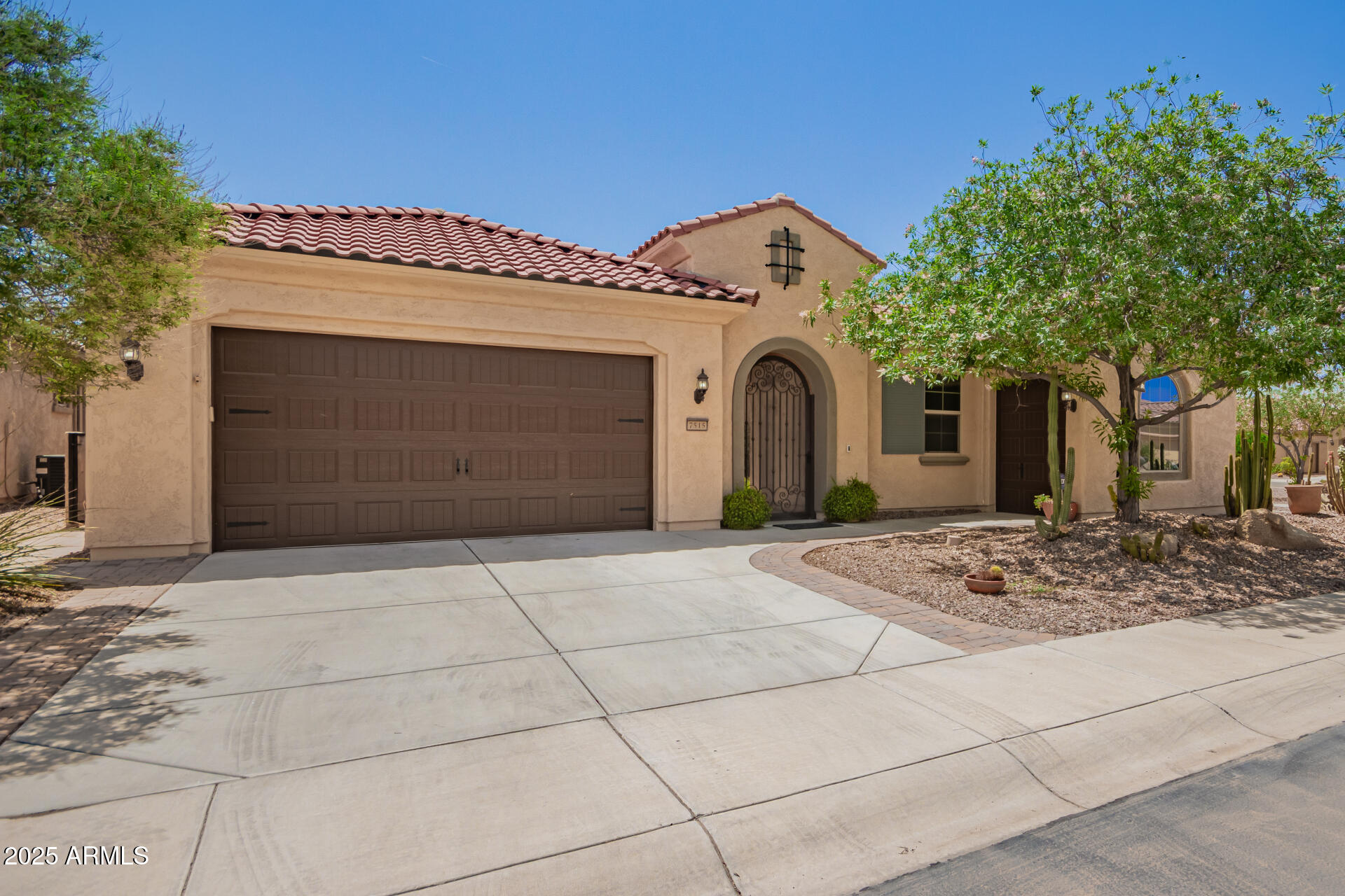 7515 W MERRIWEATHER Way