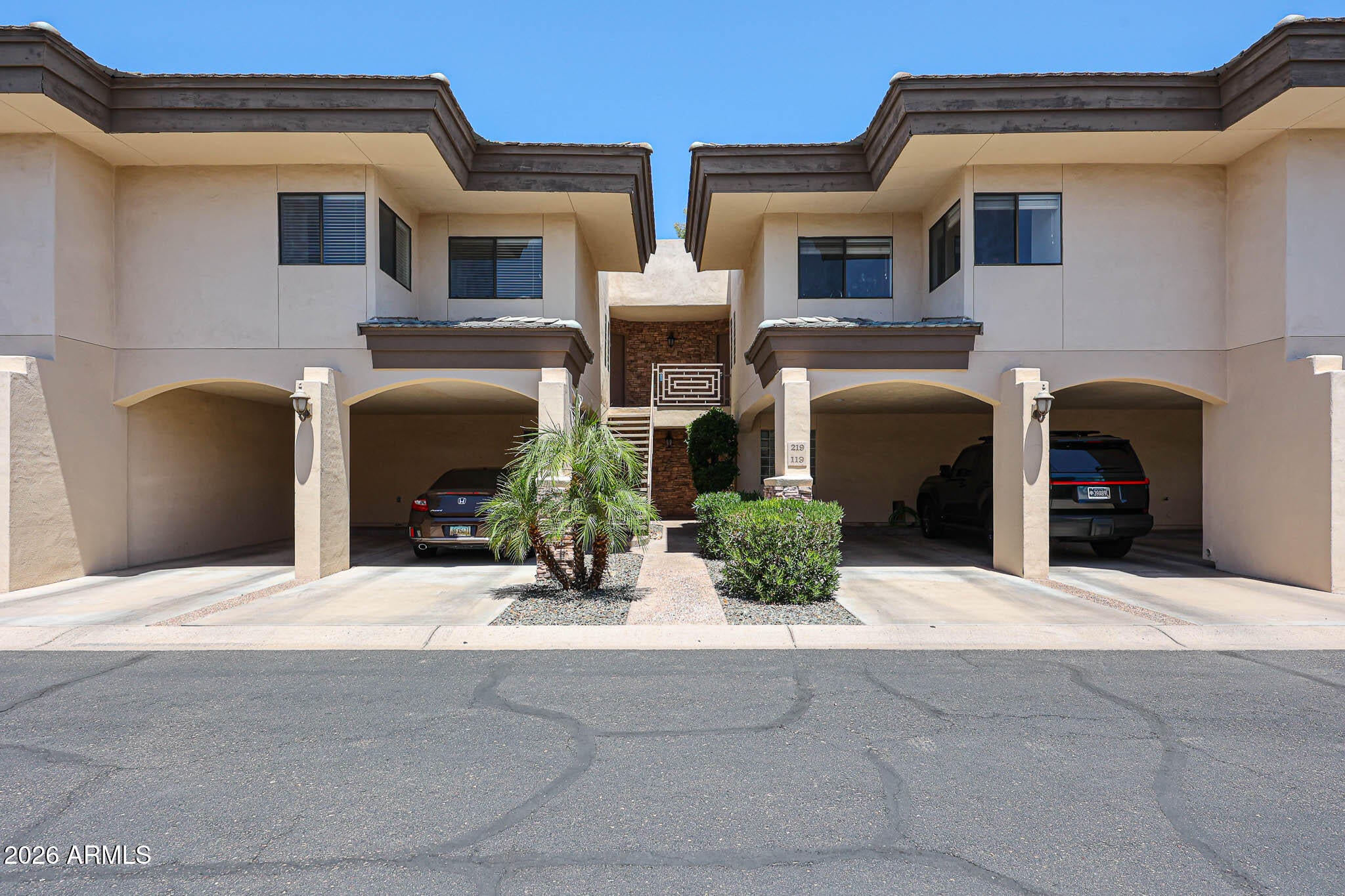 3235 E CAMELBACK Road 220