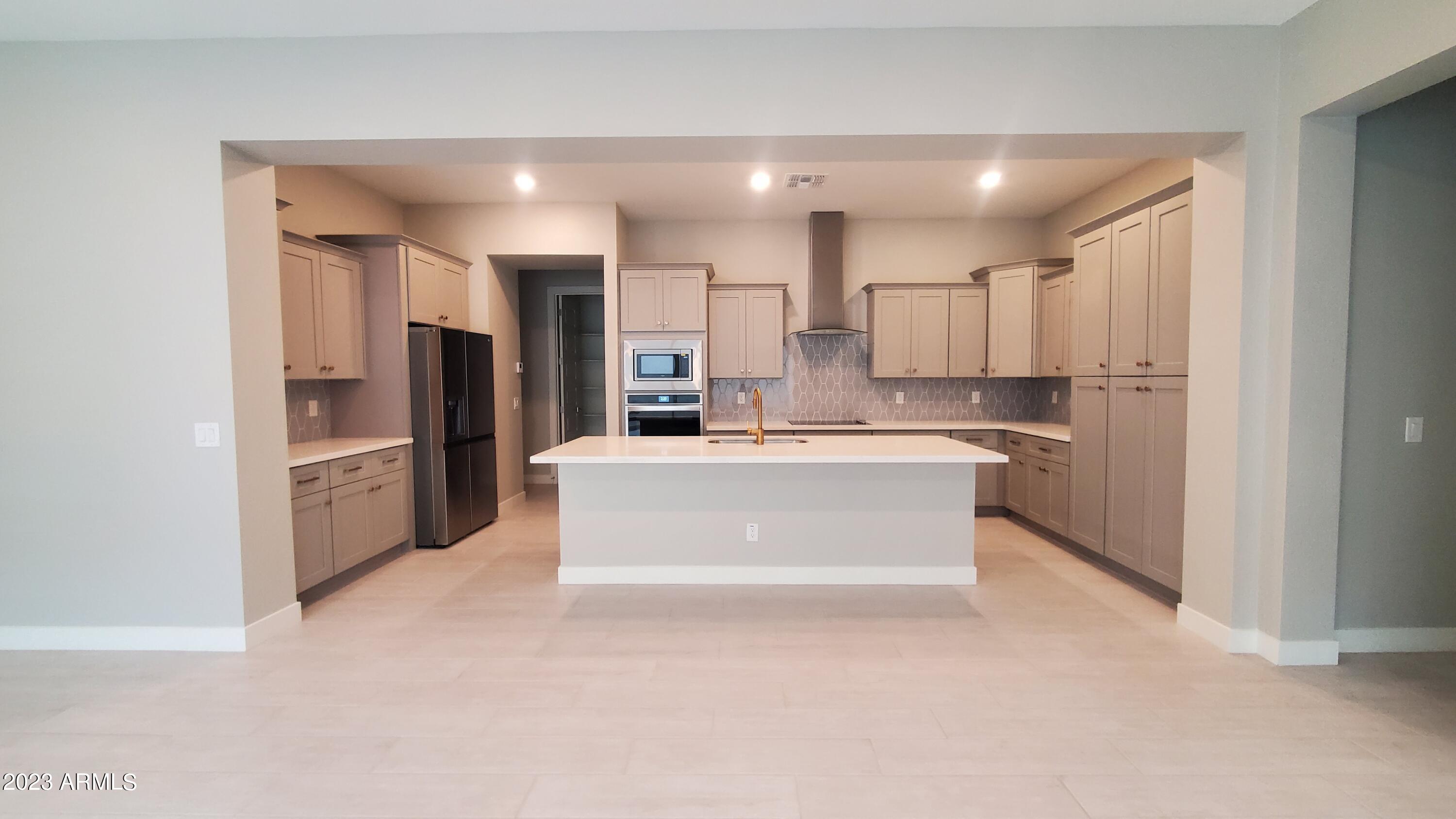 241 E Azalea Drive