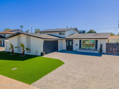 Photo of 8437 E Keim Drive, Scottsdale, AZ 85250 (MLS # 7083035)