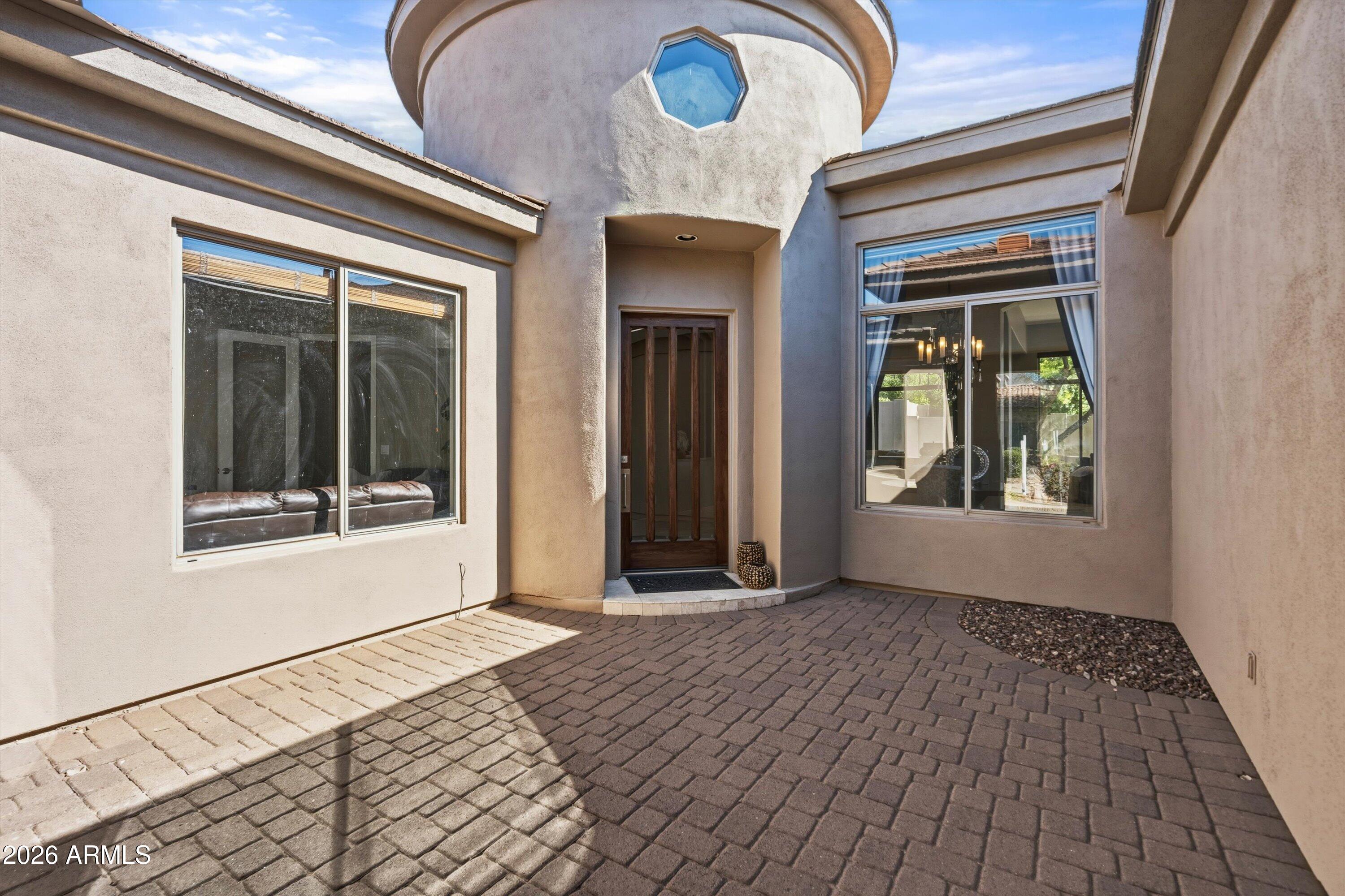 10975 E KORA Lane