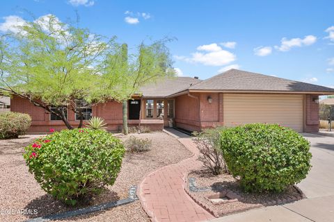 1334 S GLENVIEW Circle Mesa AZ 85204