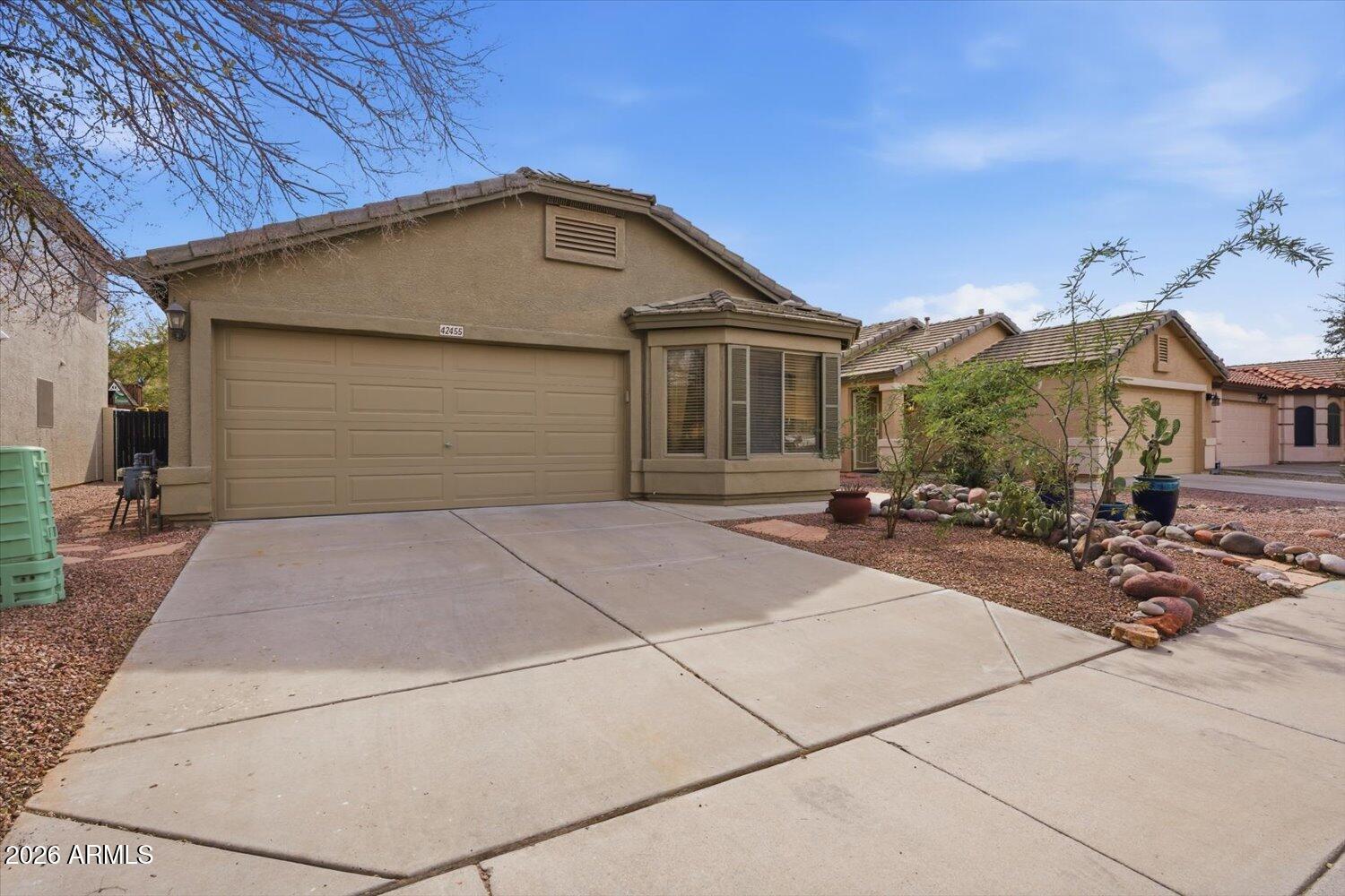 42455 W HILLMAN Drive