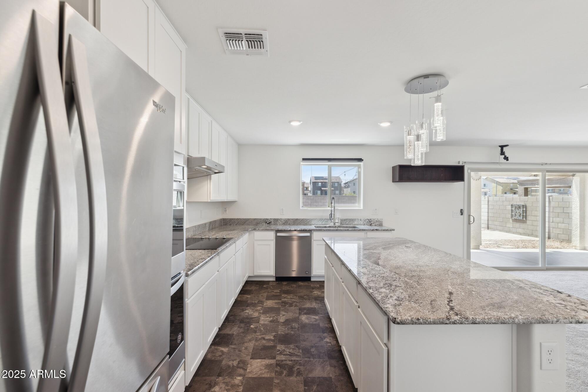 Homes 2 12531 W GLENN Drive