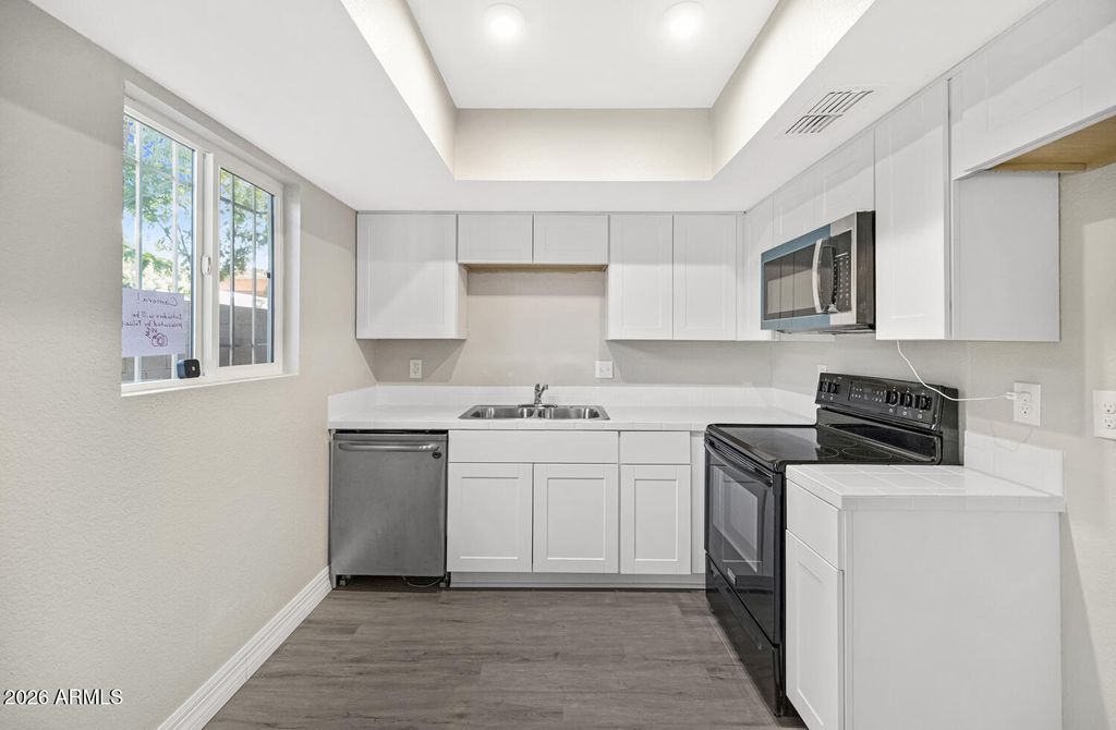 Photo of 2847 N 46th Avenue #10, Phoenix, AZ 85035 (MLS # 6975341)