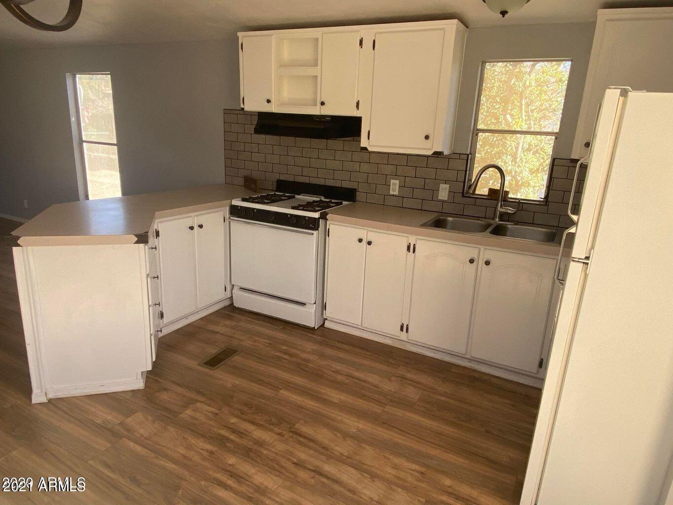 GOLDEN ACRES MOBILE HOME PARK - Residential