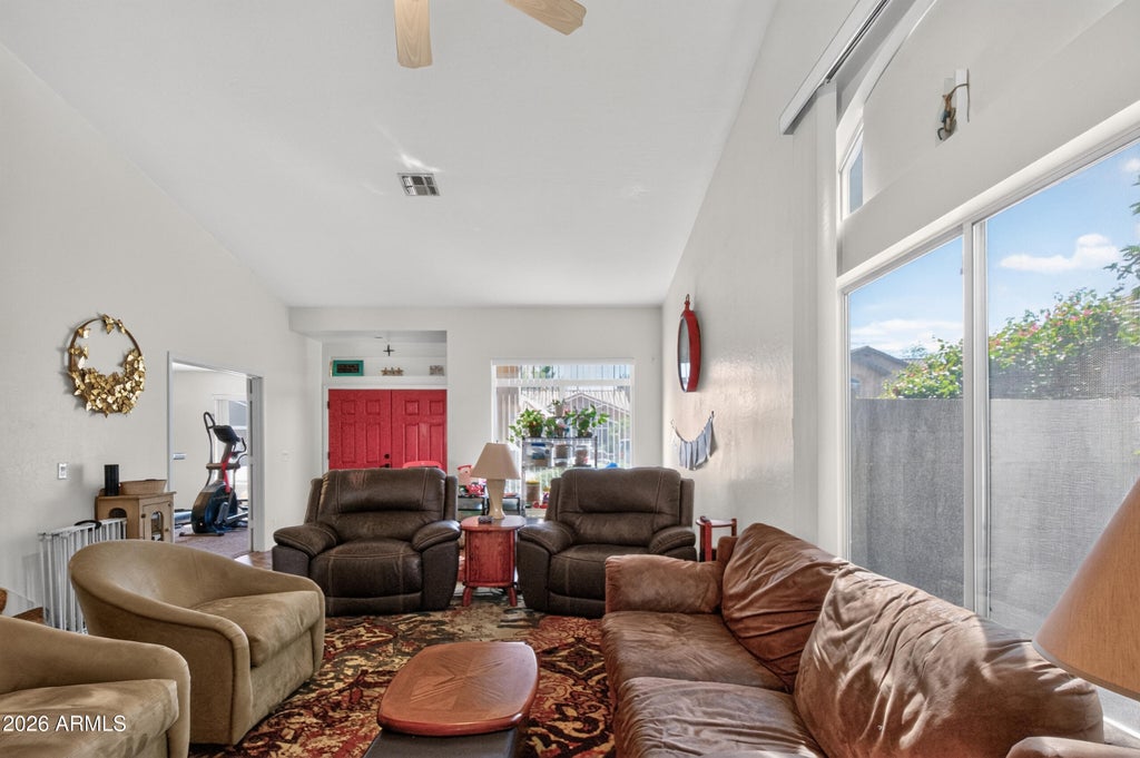 Photo of 298 W Ivanhoe Street, Gilbert, AZ 85233 (MLS # 7090607)