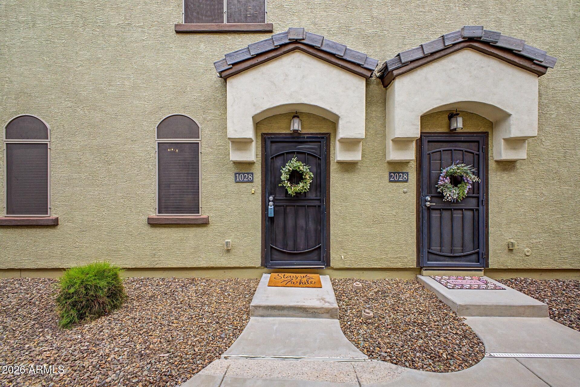 2725 E MINE CREEK Road 1028