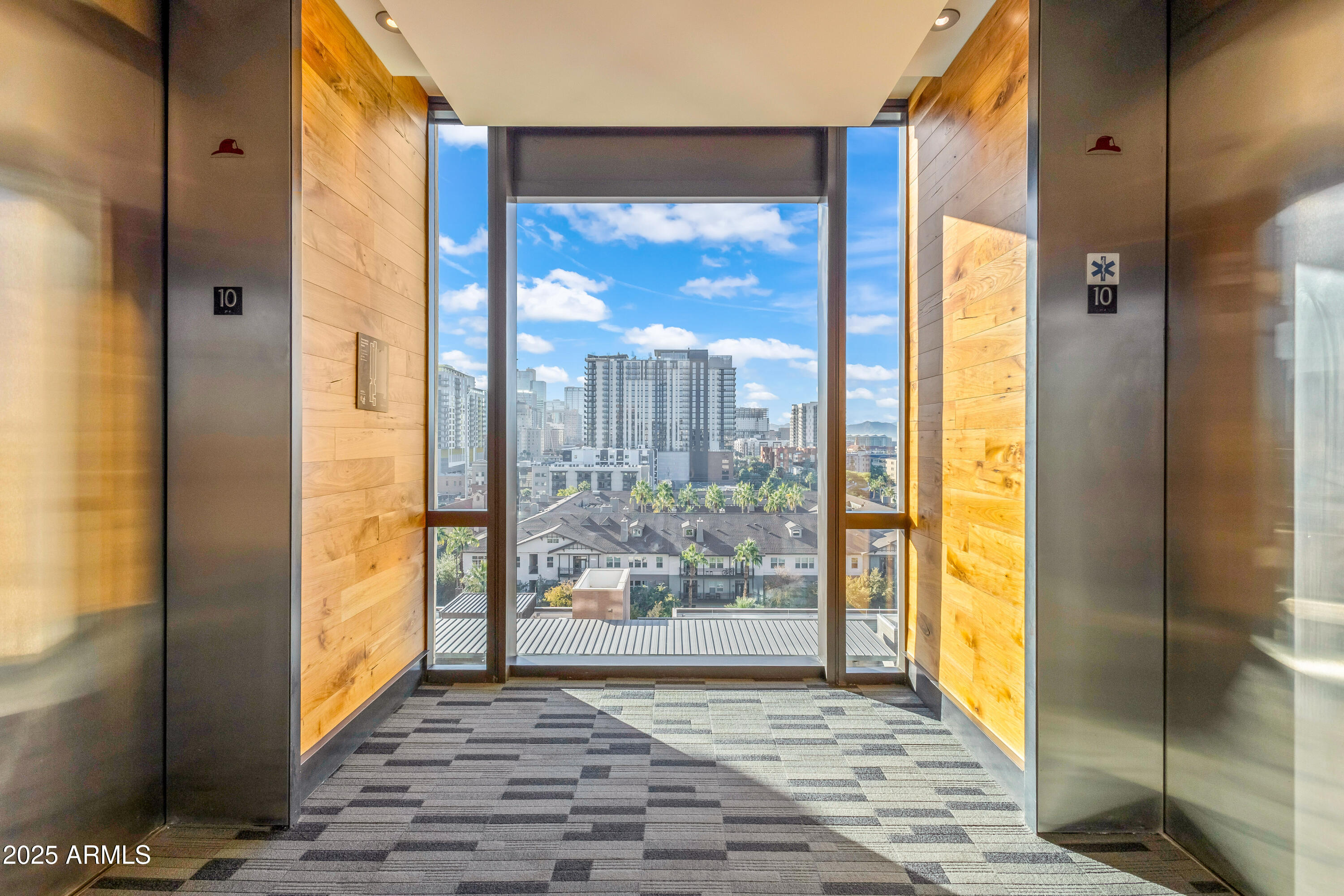 200 W PORTLAND Street 1024