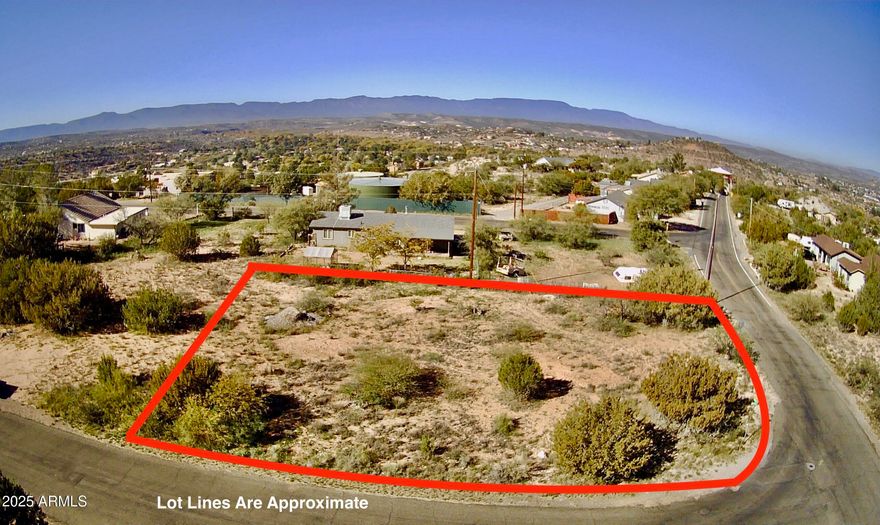 Double lot in a site built home only neighborhood. No HOA! Amazing Northern views!! Water and power available to the lot line. Seller has done some preliminary soils testing. This would be a great site for your next build. Rimrock is a peaceful community of about 6,000 people that is situated about 45 minutes south of Flagstaff and 1 hour north of phoenix.