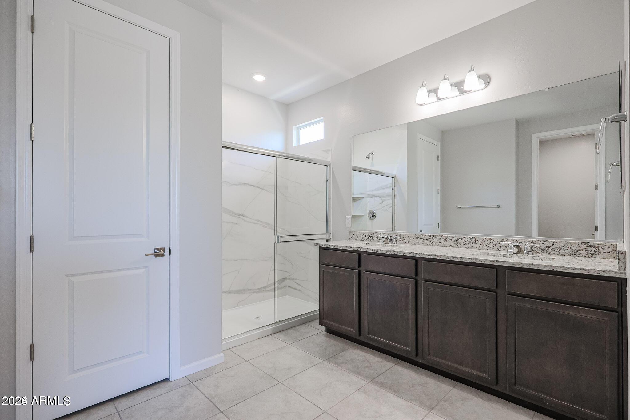 24549 W HILTON Avenue