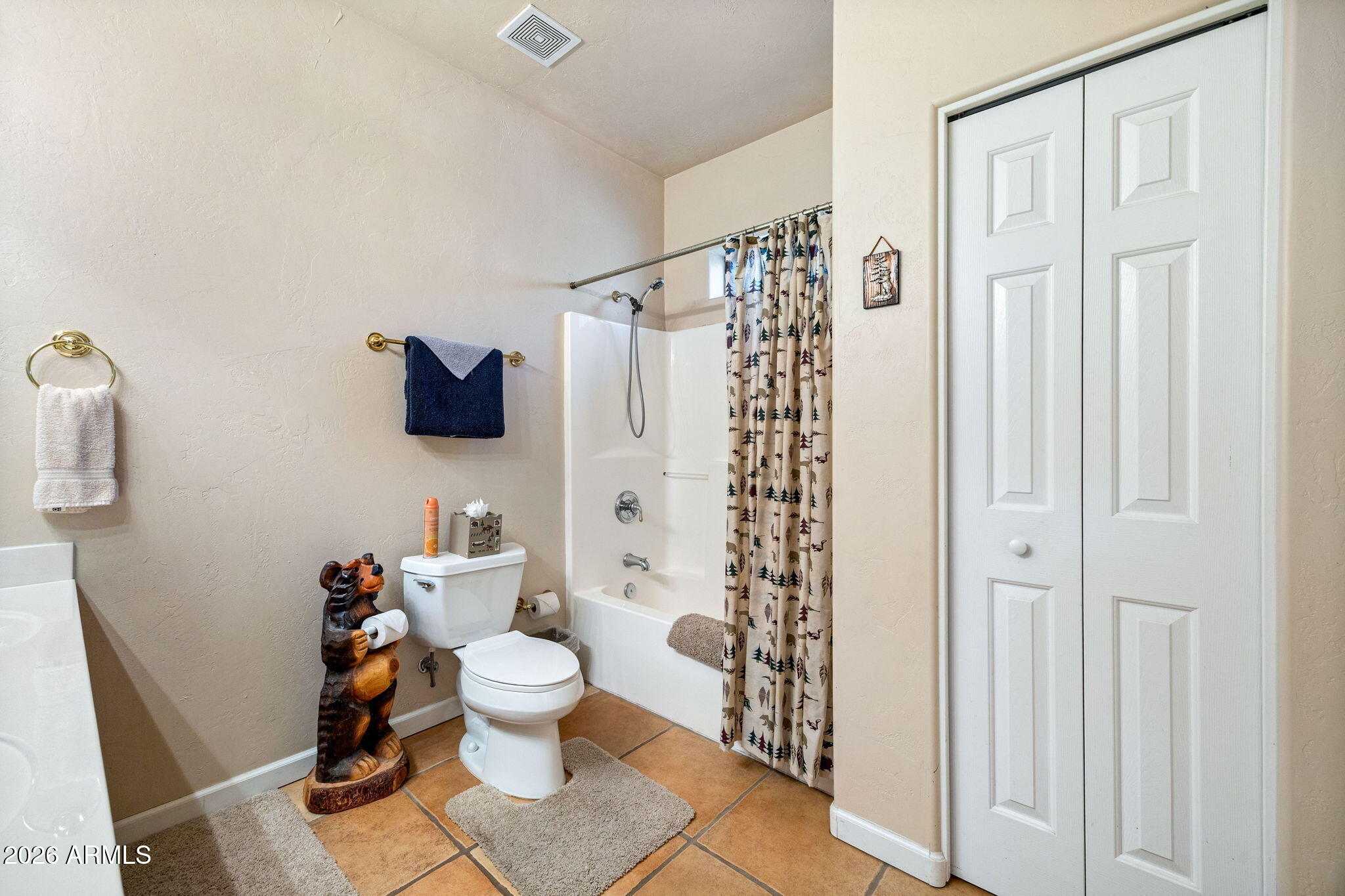 WOODLAND HILLS - Residential
