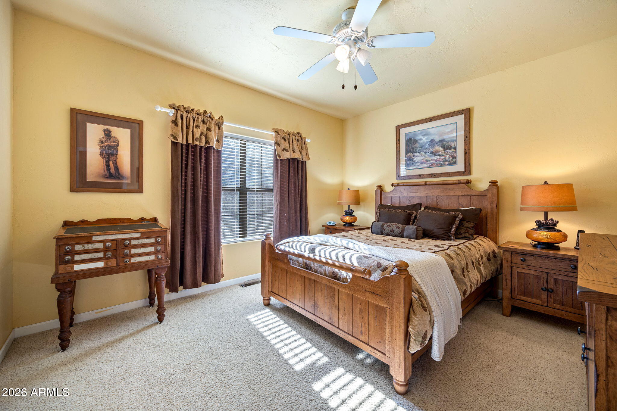 WOODLAND HILLS - Residential
