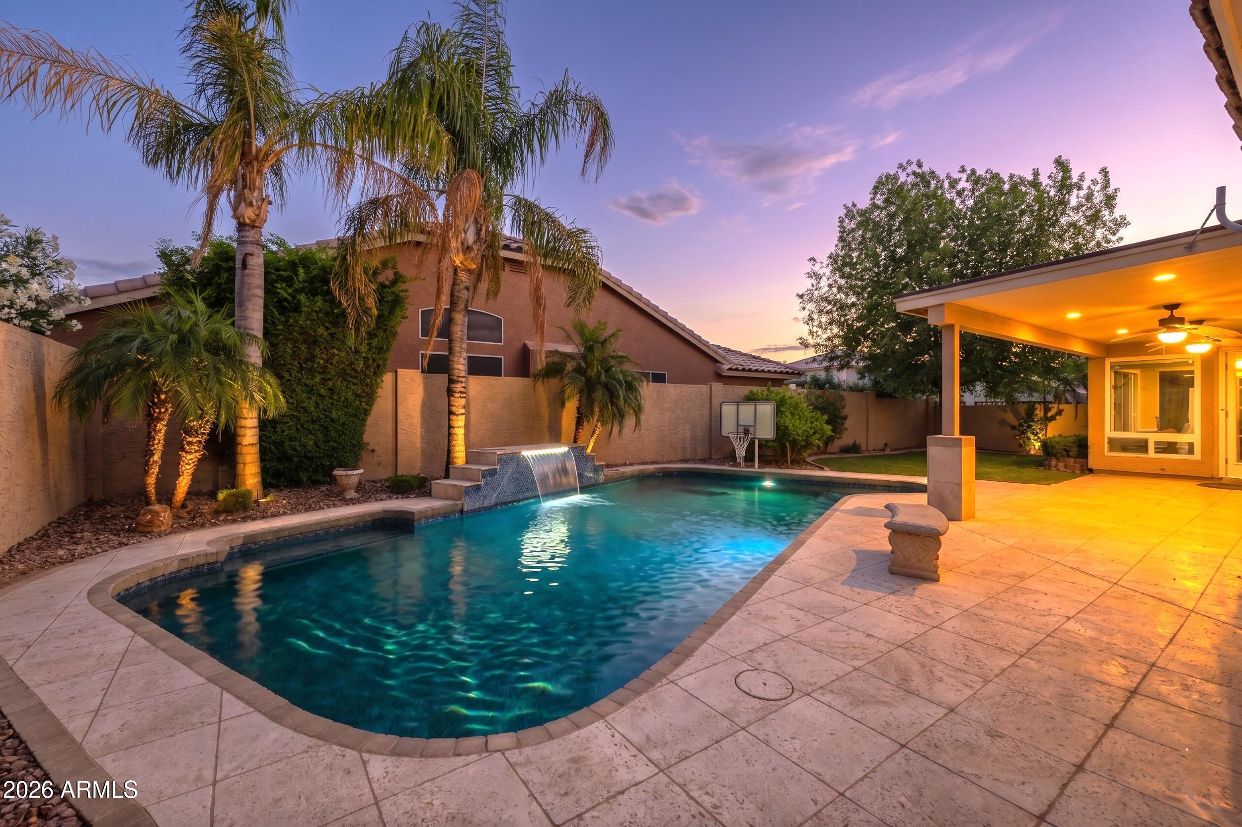 1373 N Roadrunner Drive