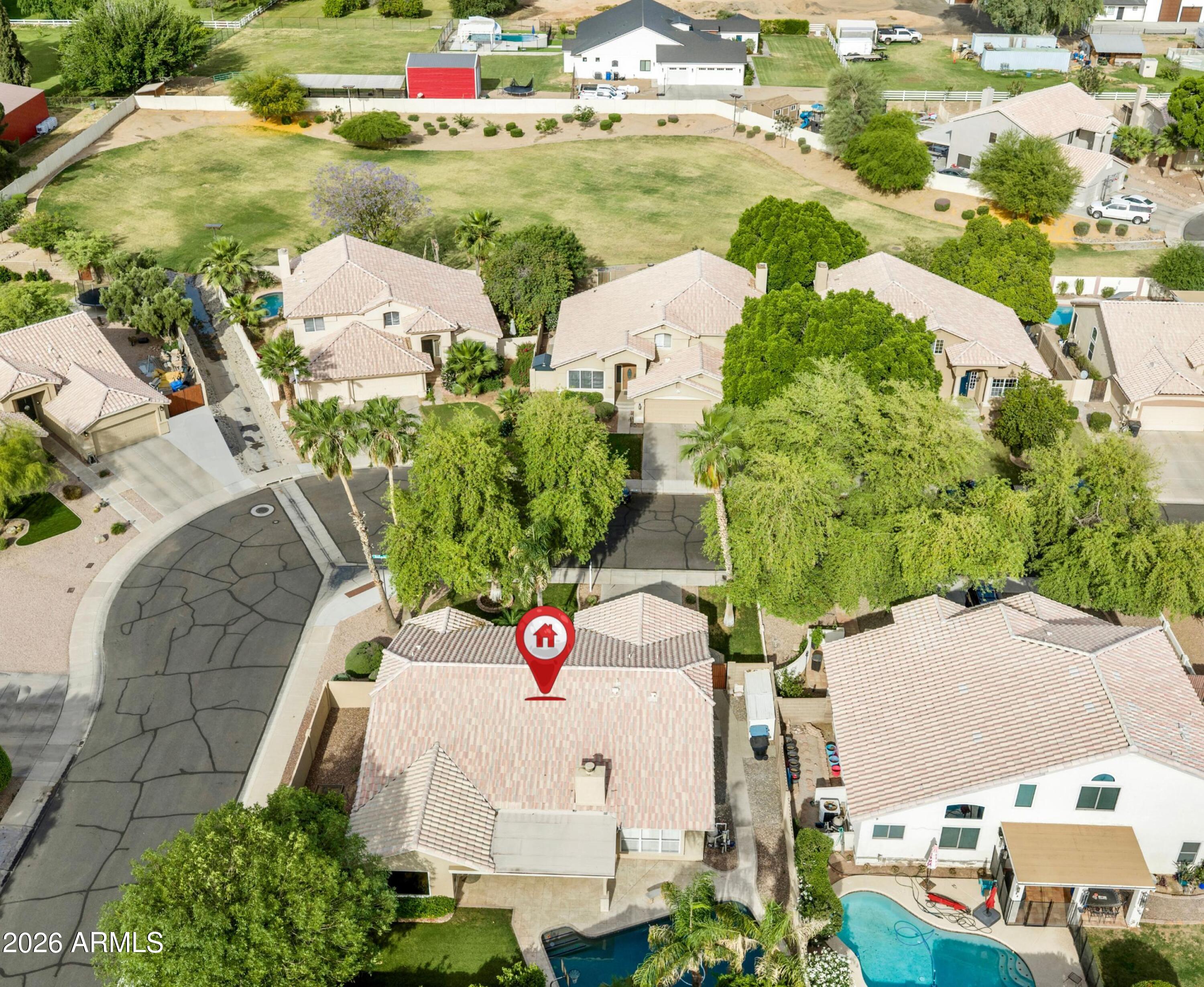 1373 N Roadrunner Drive