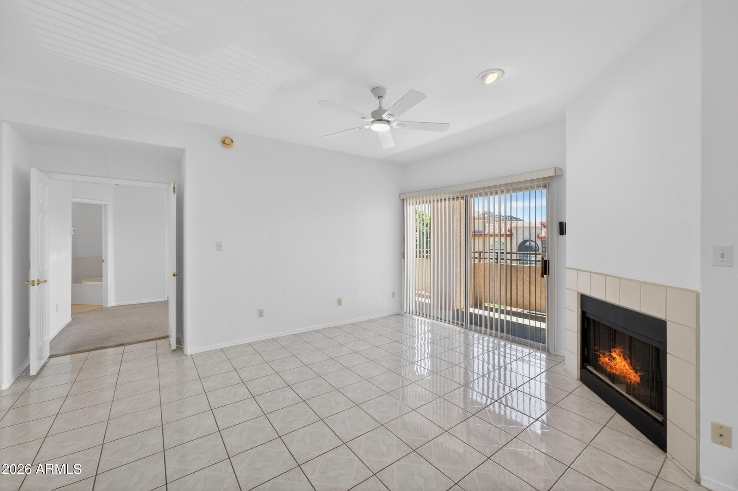10410 N CAVE CREEK Road 2124