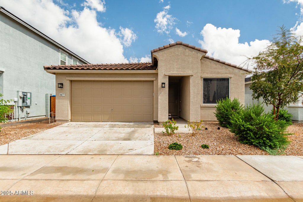 Photo of 4677 S Siphon Draw Road, Apache Junction, AZ 85119 (MLS # 7050846)