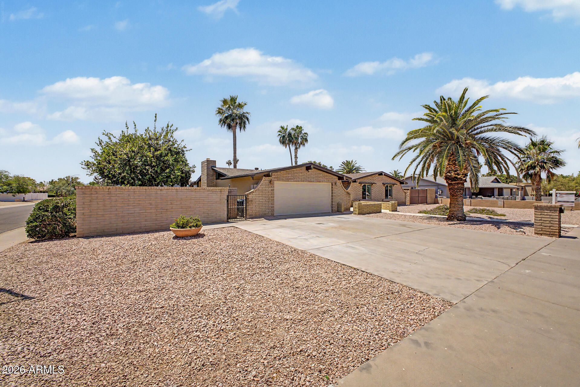 5345 E GELDING Drive