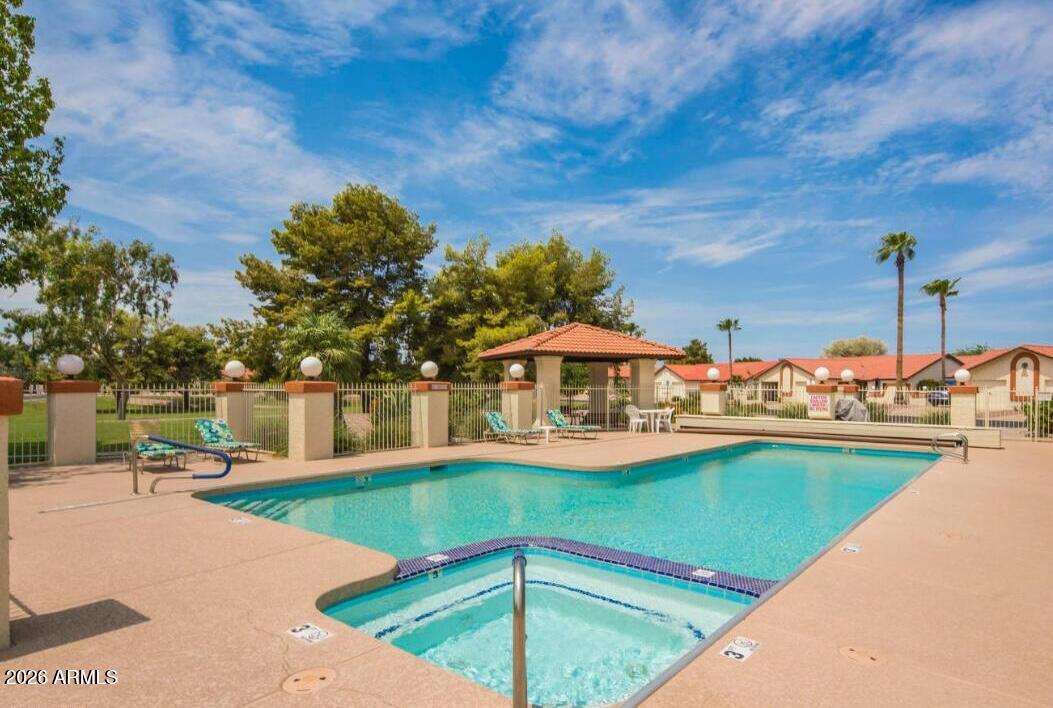 542 S HIGLEY Road 30