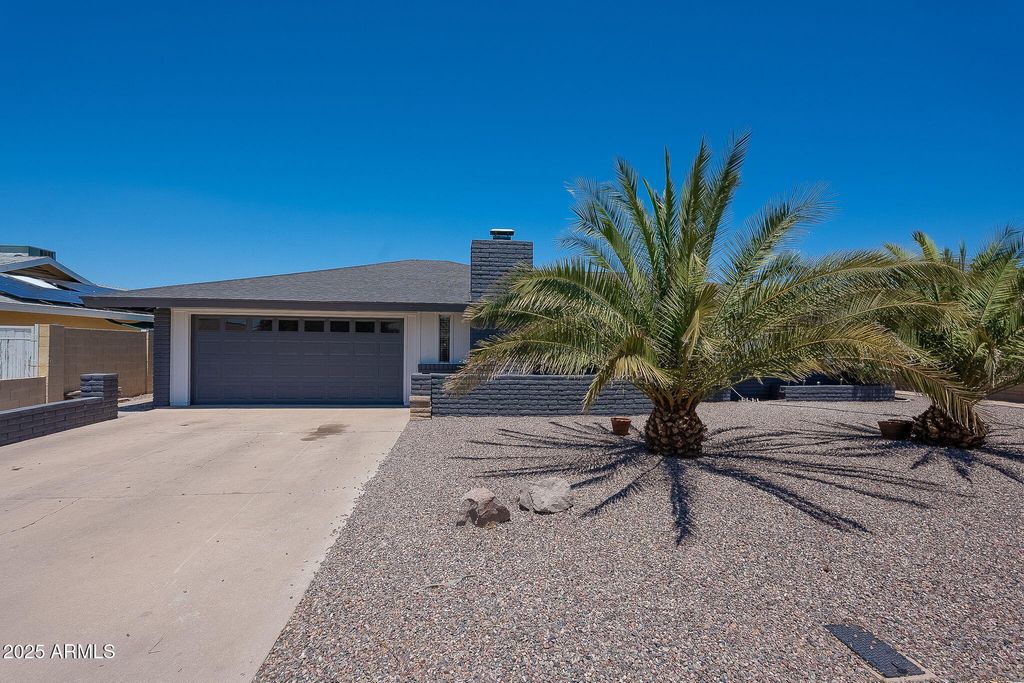 Photo of 310 E Fremont Drive, Tempe, AZ 85282 (MLS # 6876802)