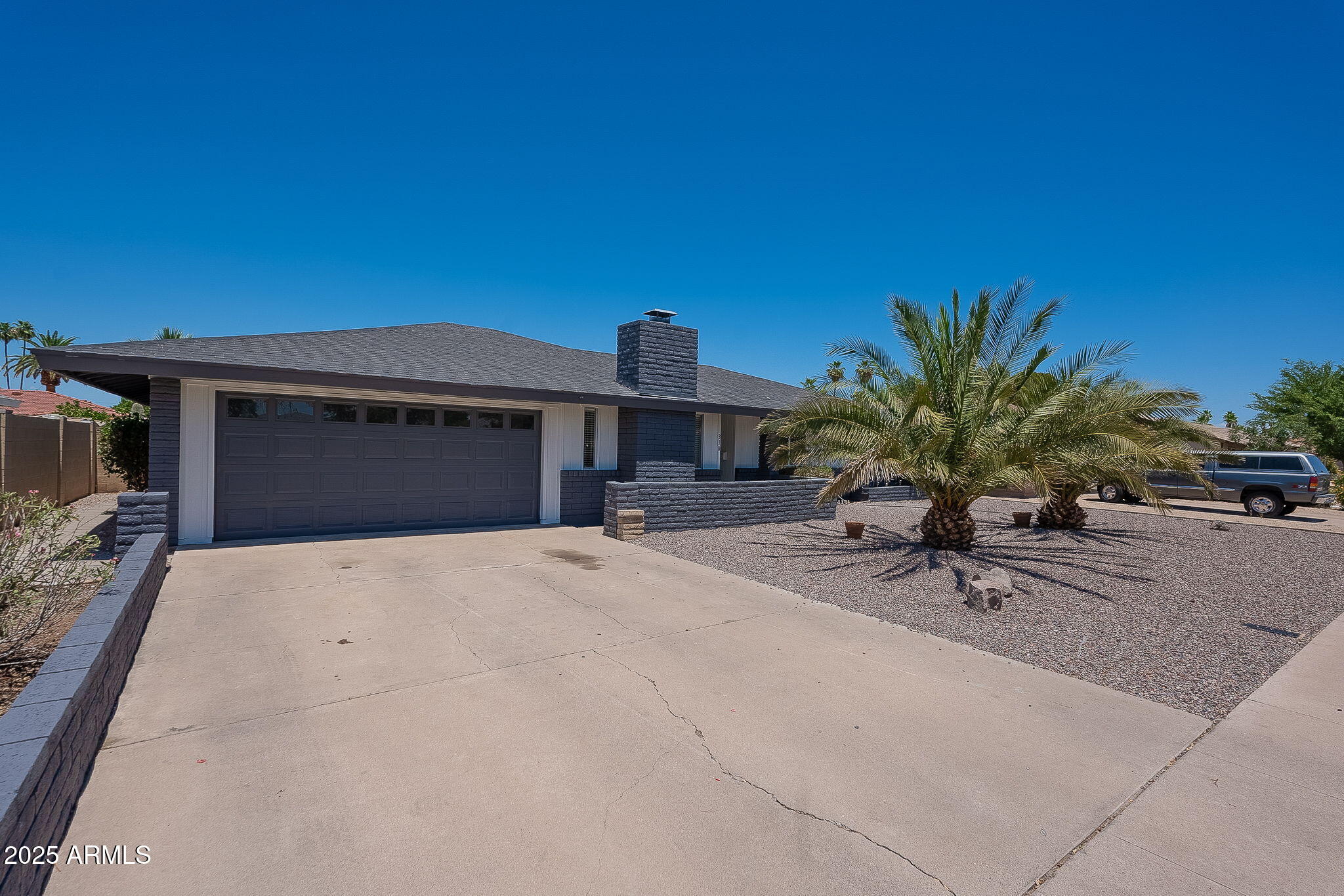 310 E FREMONT Drive
