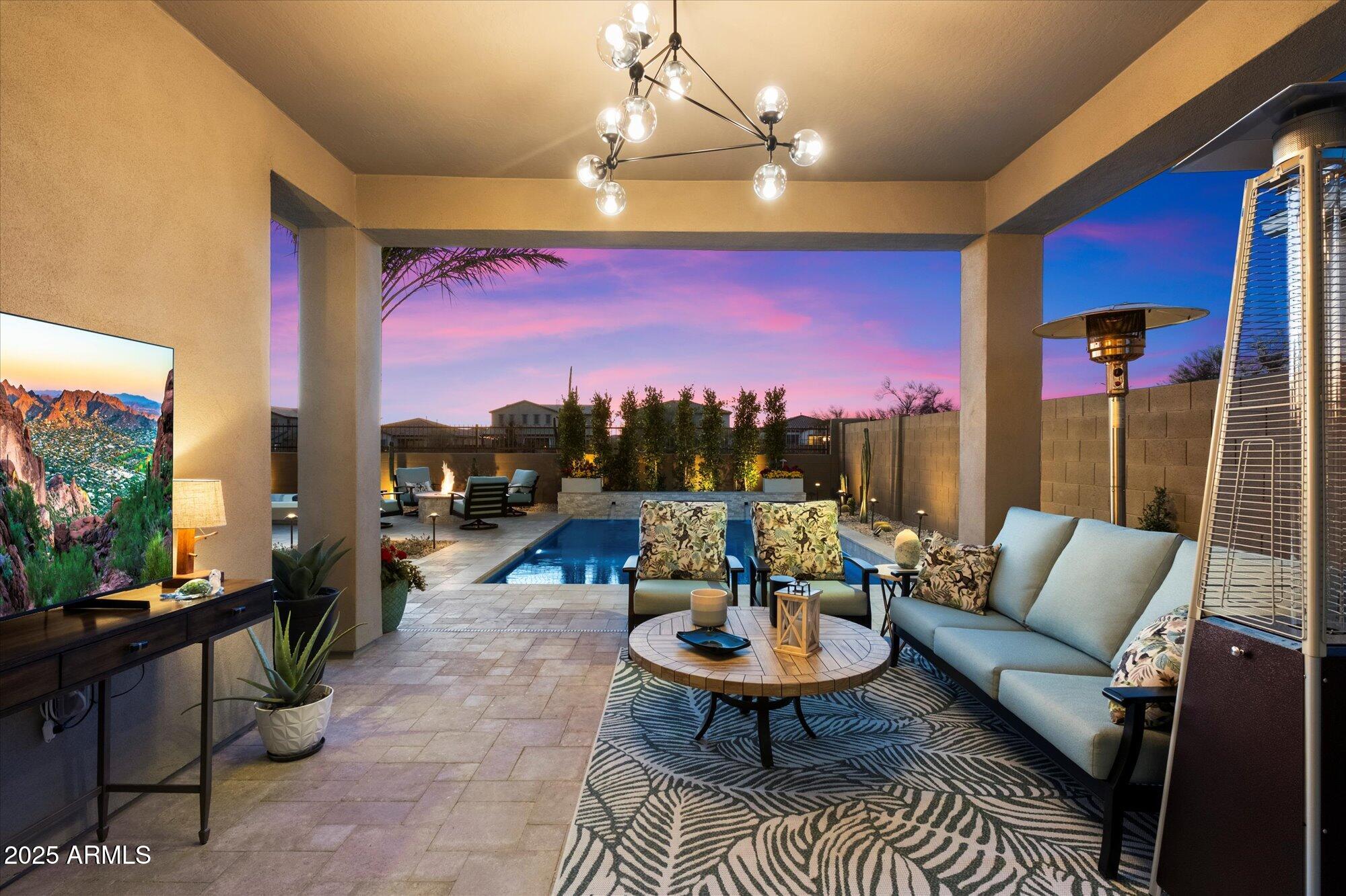 Phoenix, Arizona 85054, United States, 4 Bedrooms Bedrooms, ,2 BathroomsBathrooms,Residential,Active,95690