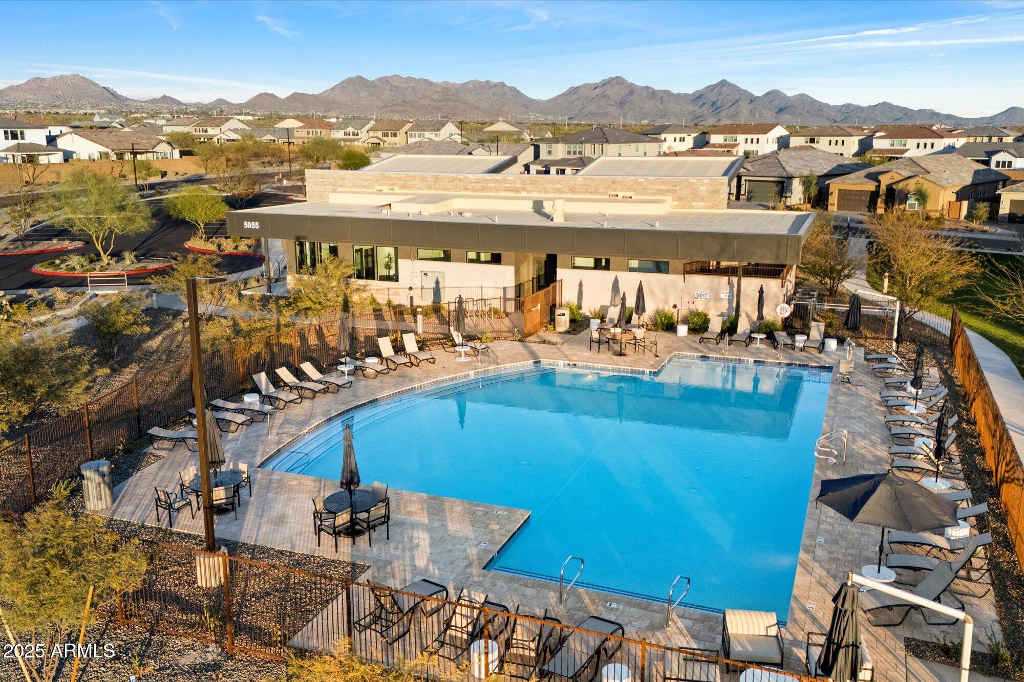 Phoenix, Arizona 85054, United States, 4 Bedrooms Bedrooms, ,2 BathroomsBathrooms,Residential,Active,95690