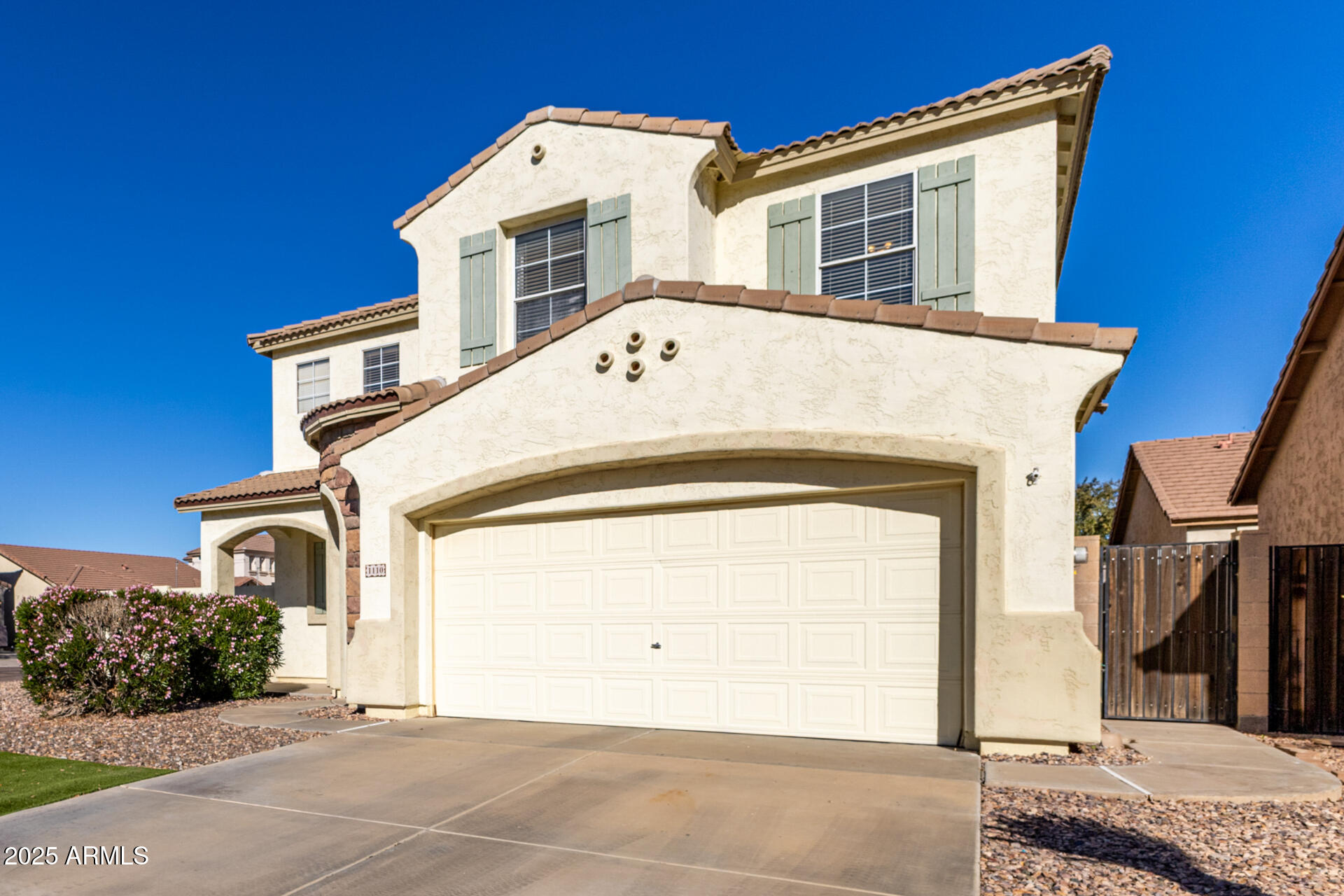 Homes for Sale in Queen Creek Arizona 2 1110 E CATINO Street