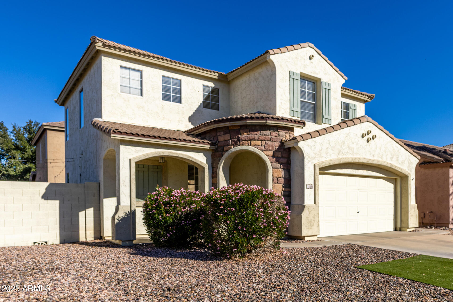 Homes for Sale in Queen Creek Arizona 4 1110 E CATINO Street