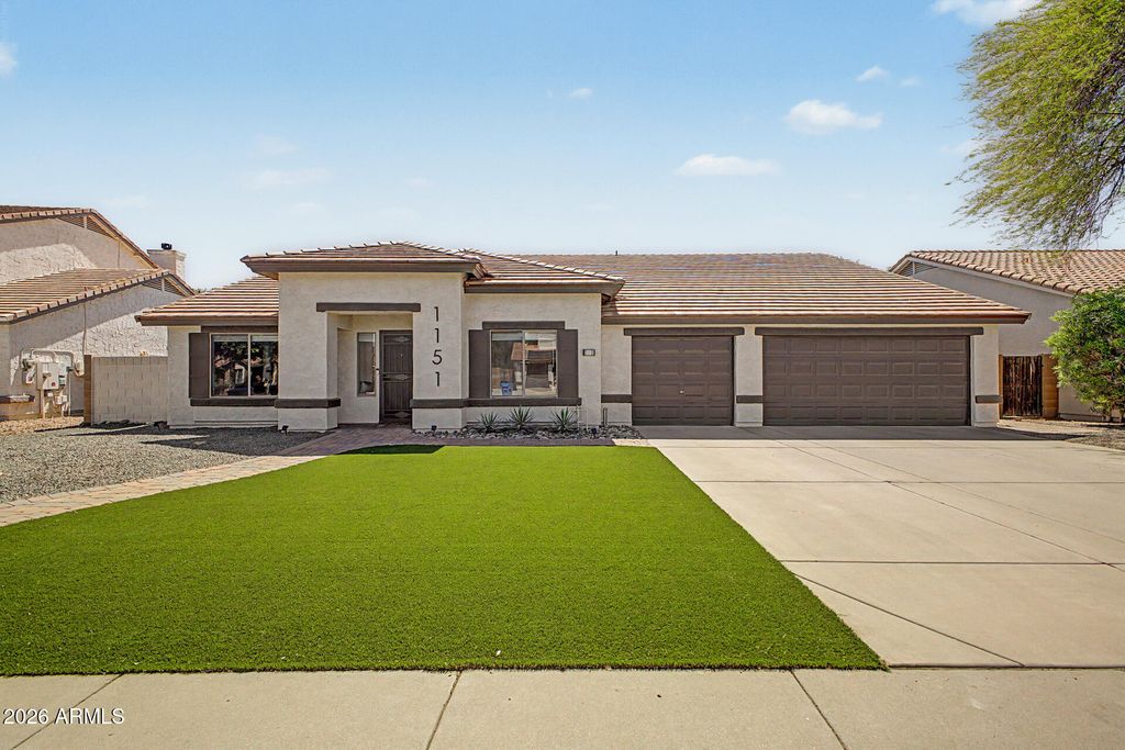 Photo of 1151 E Shannon Street, Gilbert, AZ 85295 (MLS # 7013776)